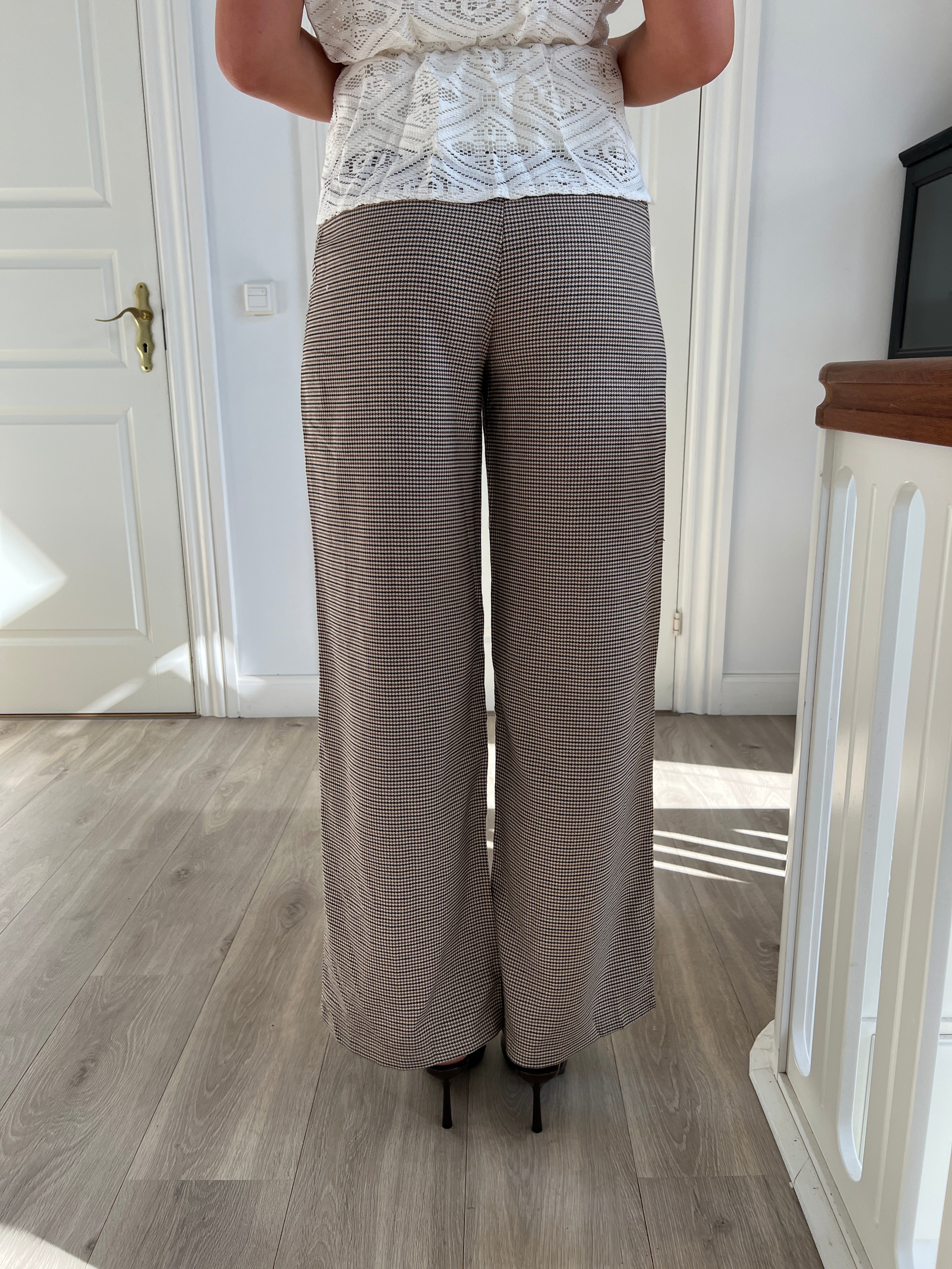 Eight Luxe brunternet pants - Åberg Copenhagen