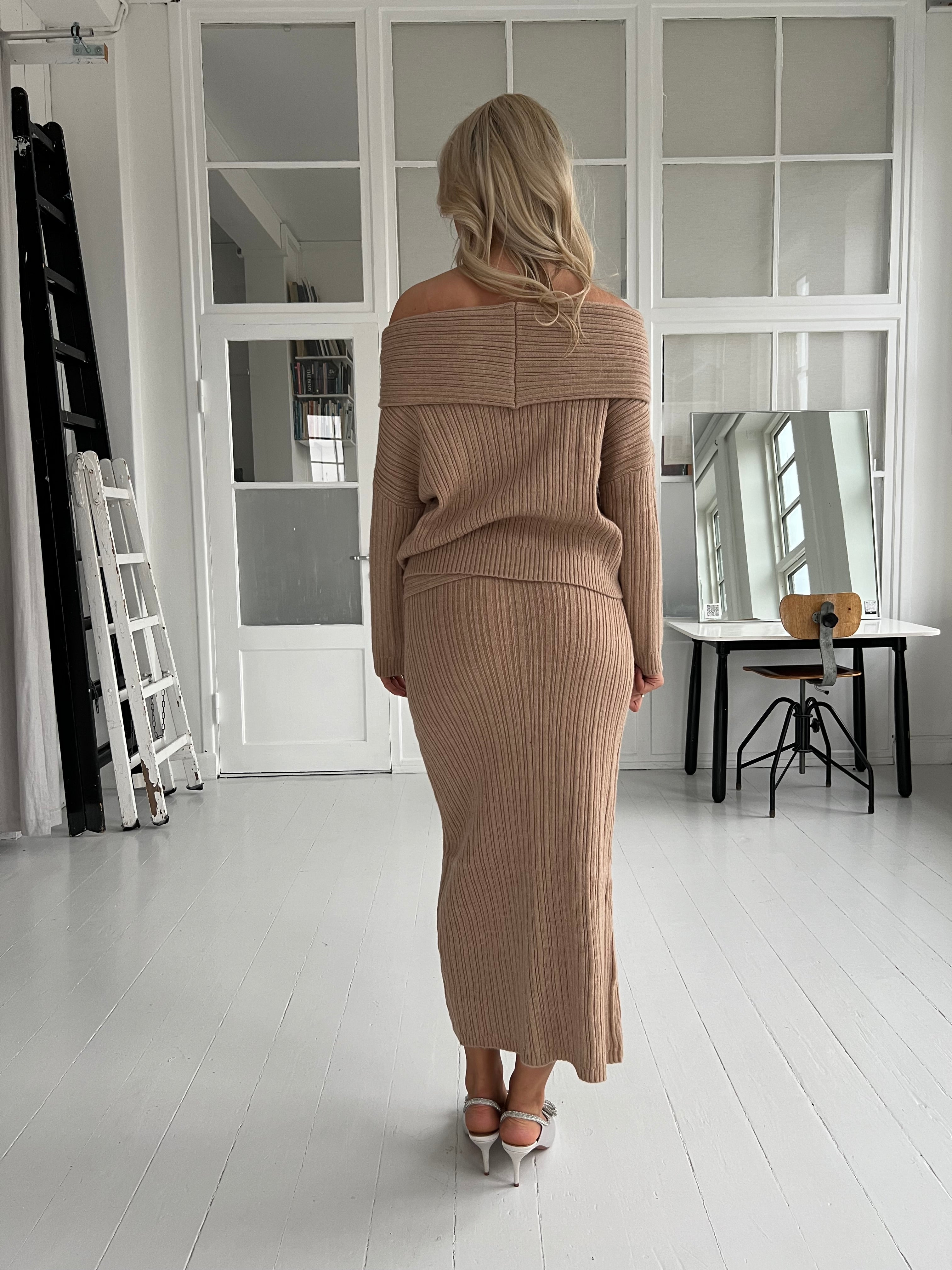 GD Golden Days taupe Knit set