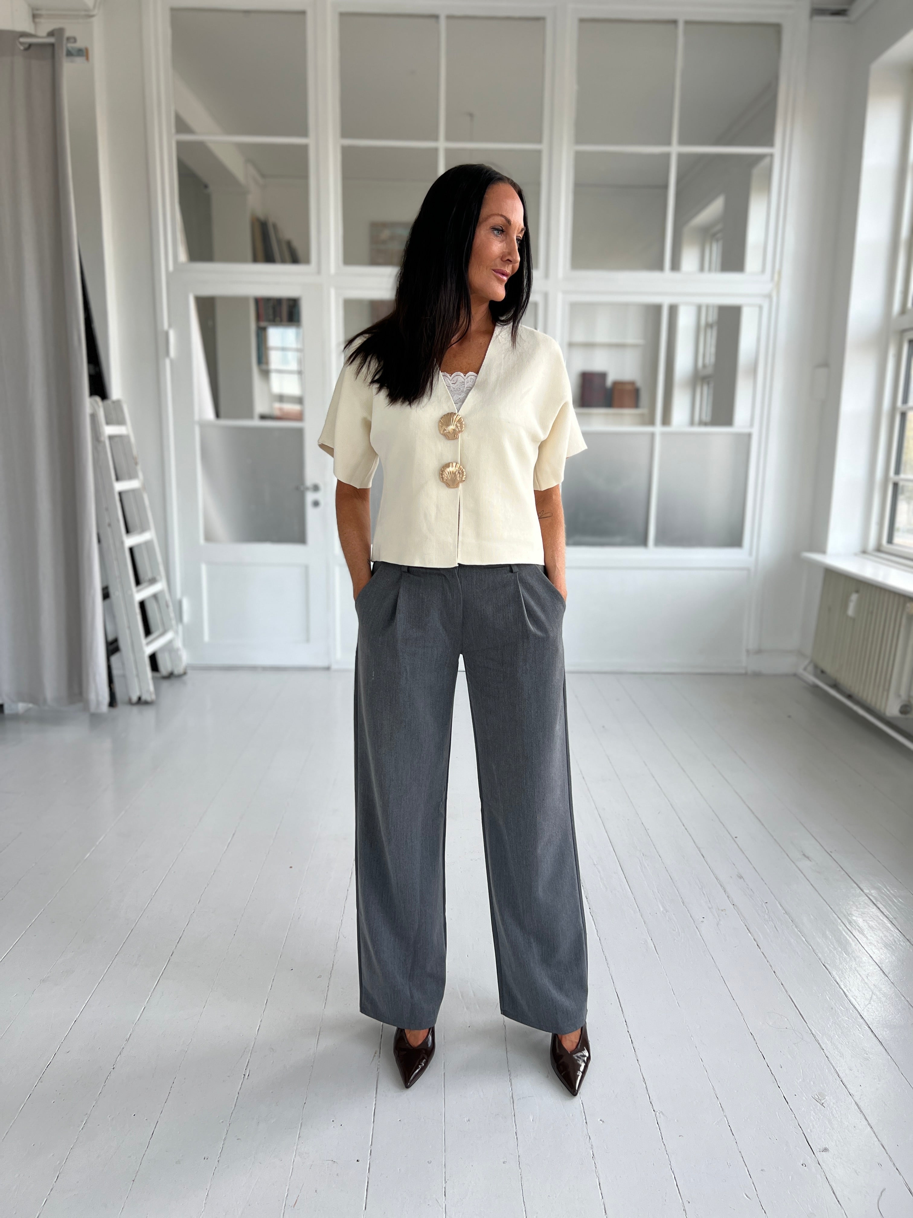 By Elsa light beige vest