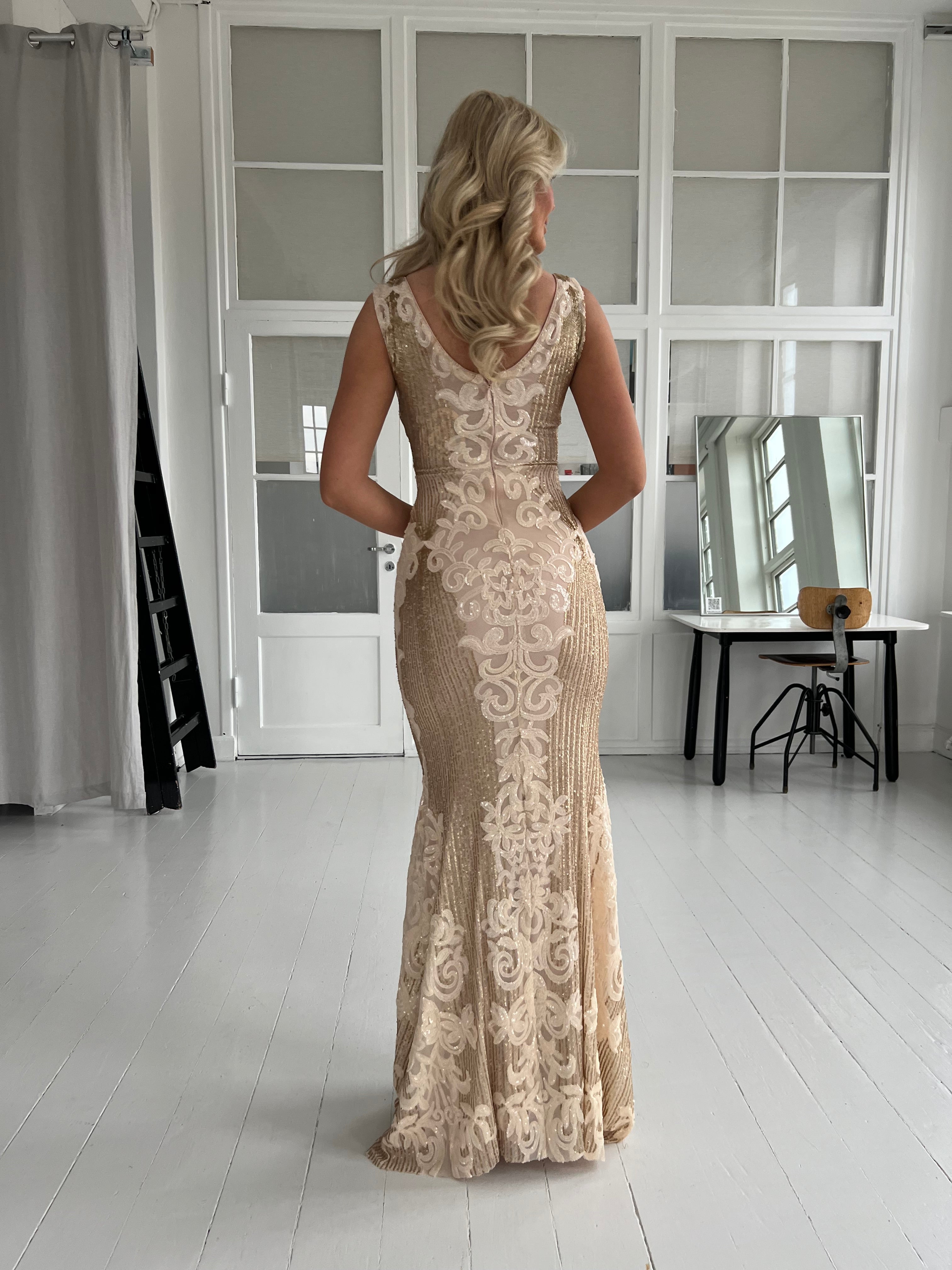 Soky long golden dress