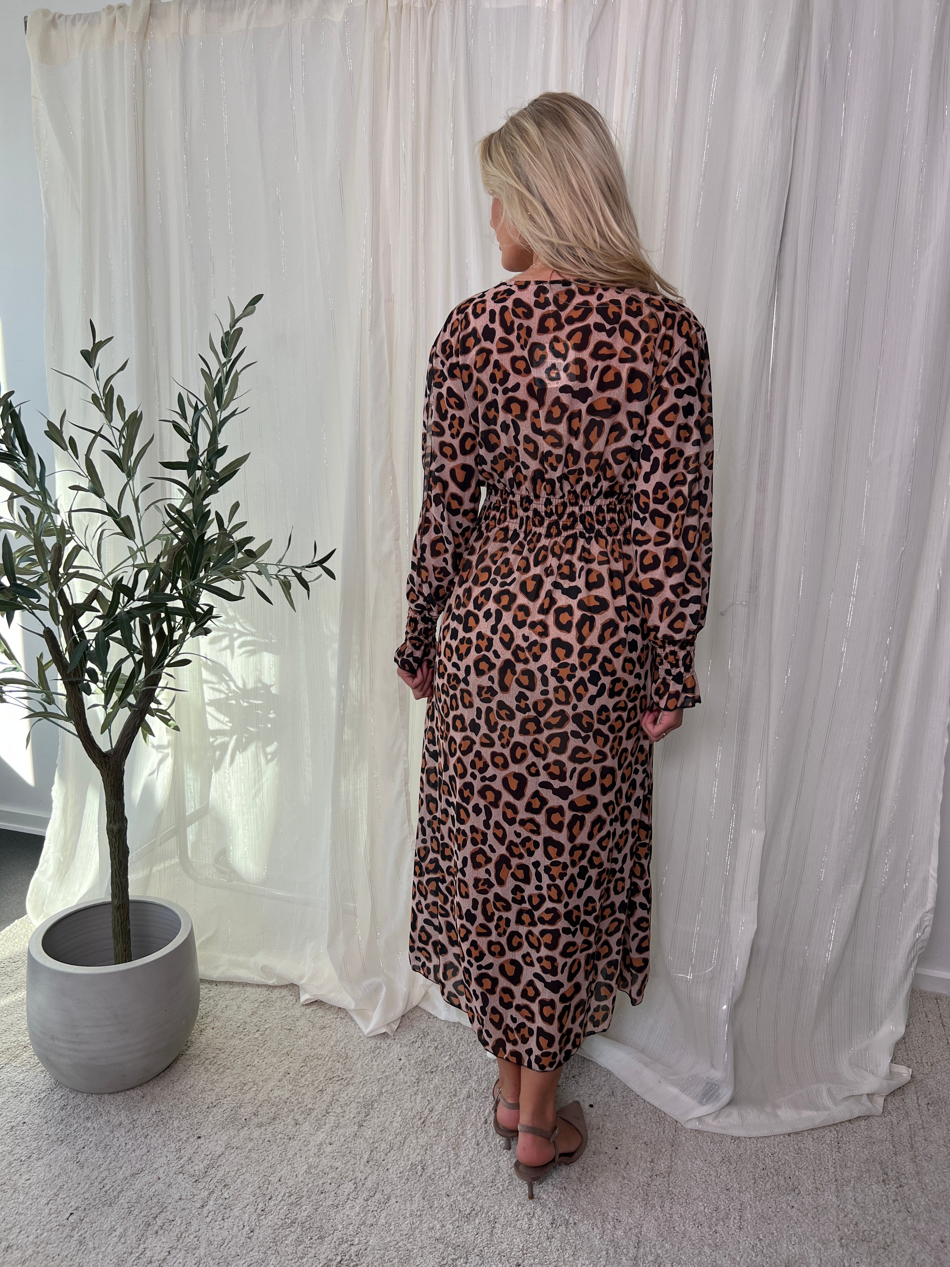 Estee leo kimono fra webshoppen Aaberg Copenhagen