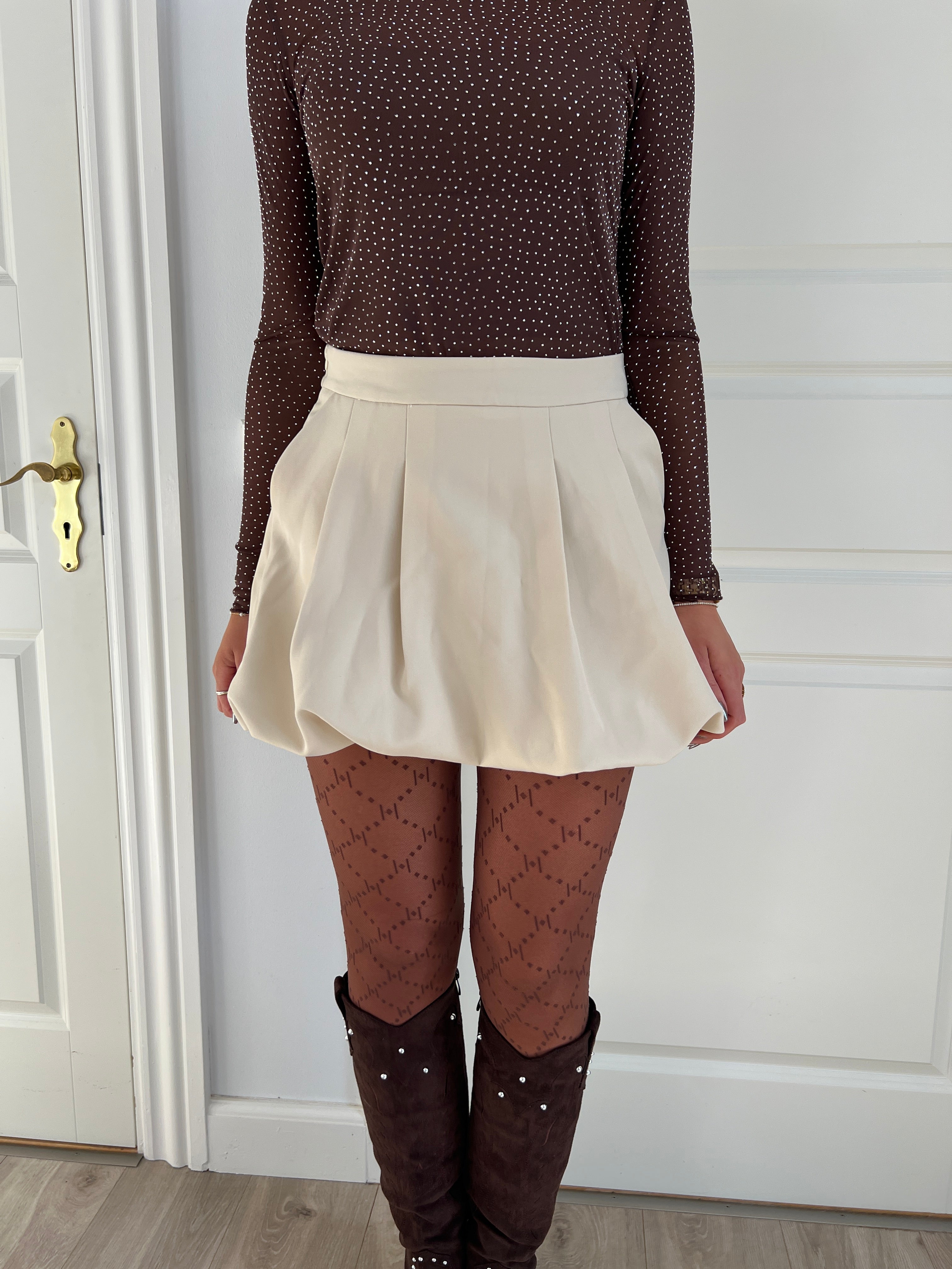 Elli white balloon skirt beige - Åberg Copenhagen