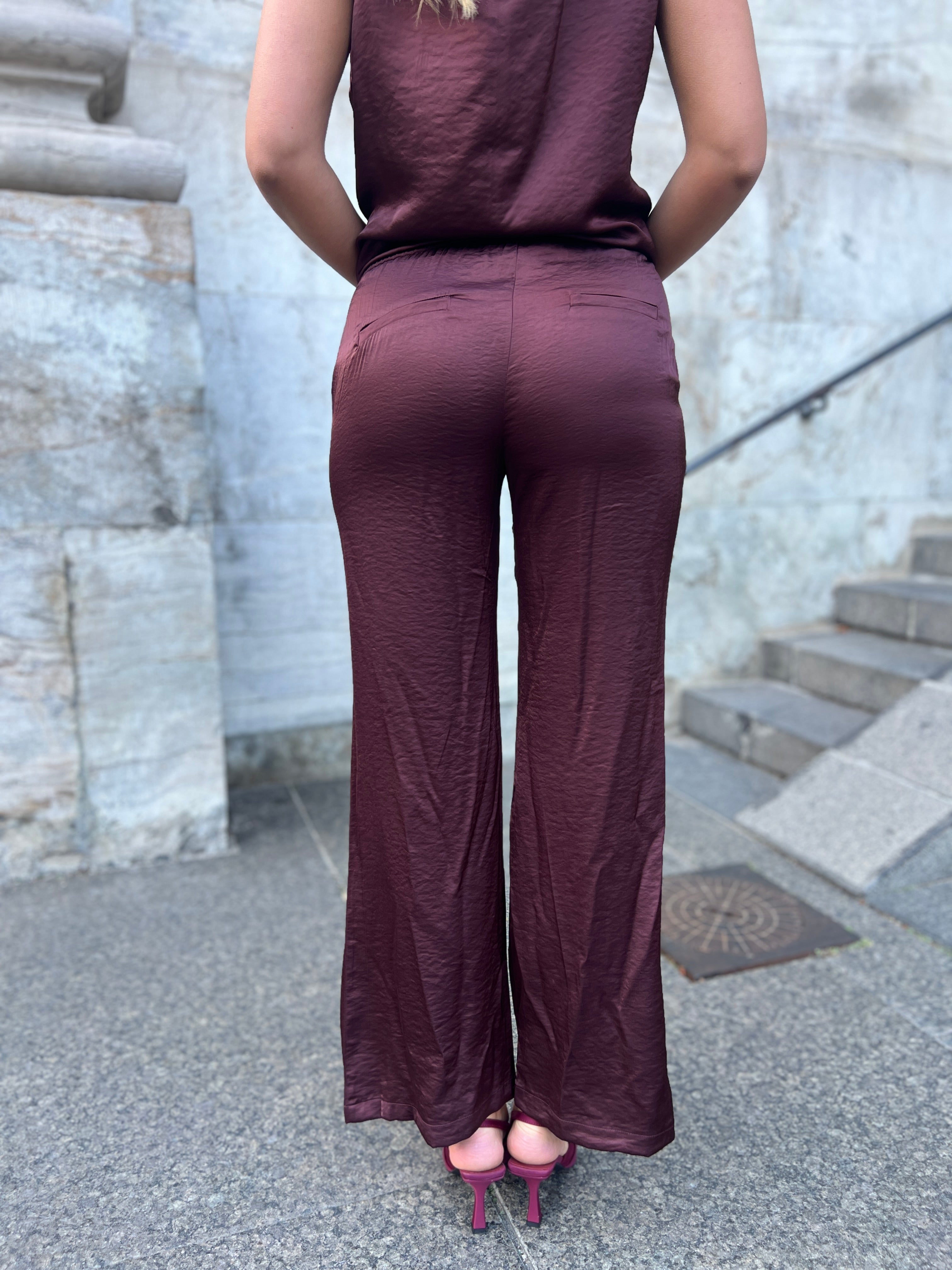 Continue - Bukser - Roberta bordeaux fra webshoppen Aaberg Copenhagen