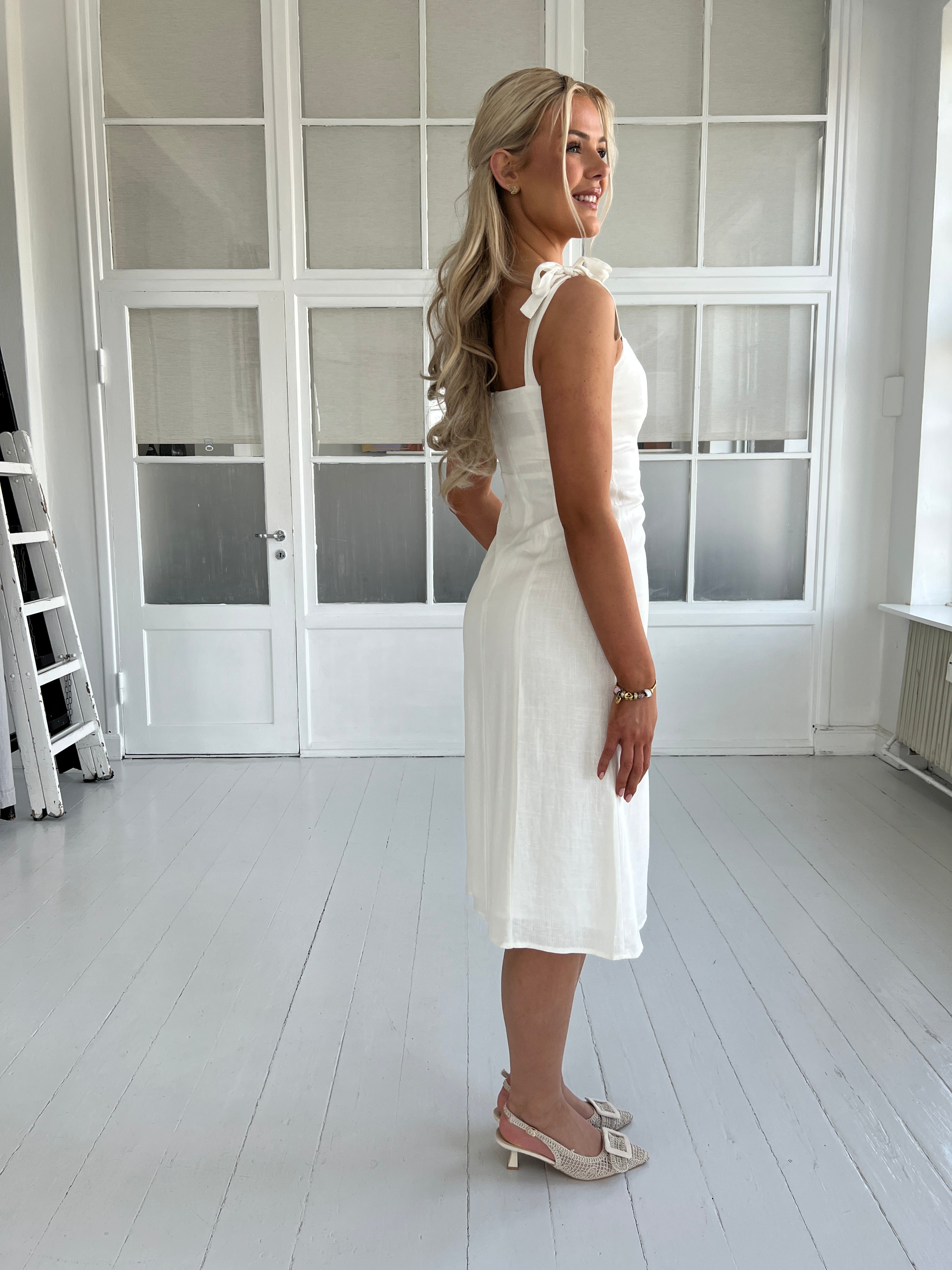 Eight luxe white linen dress