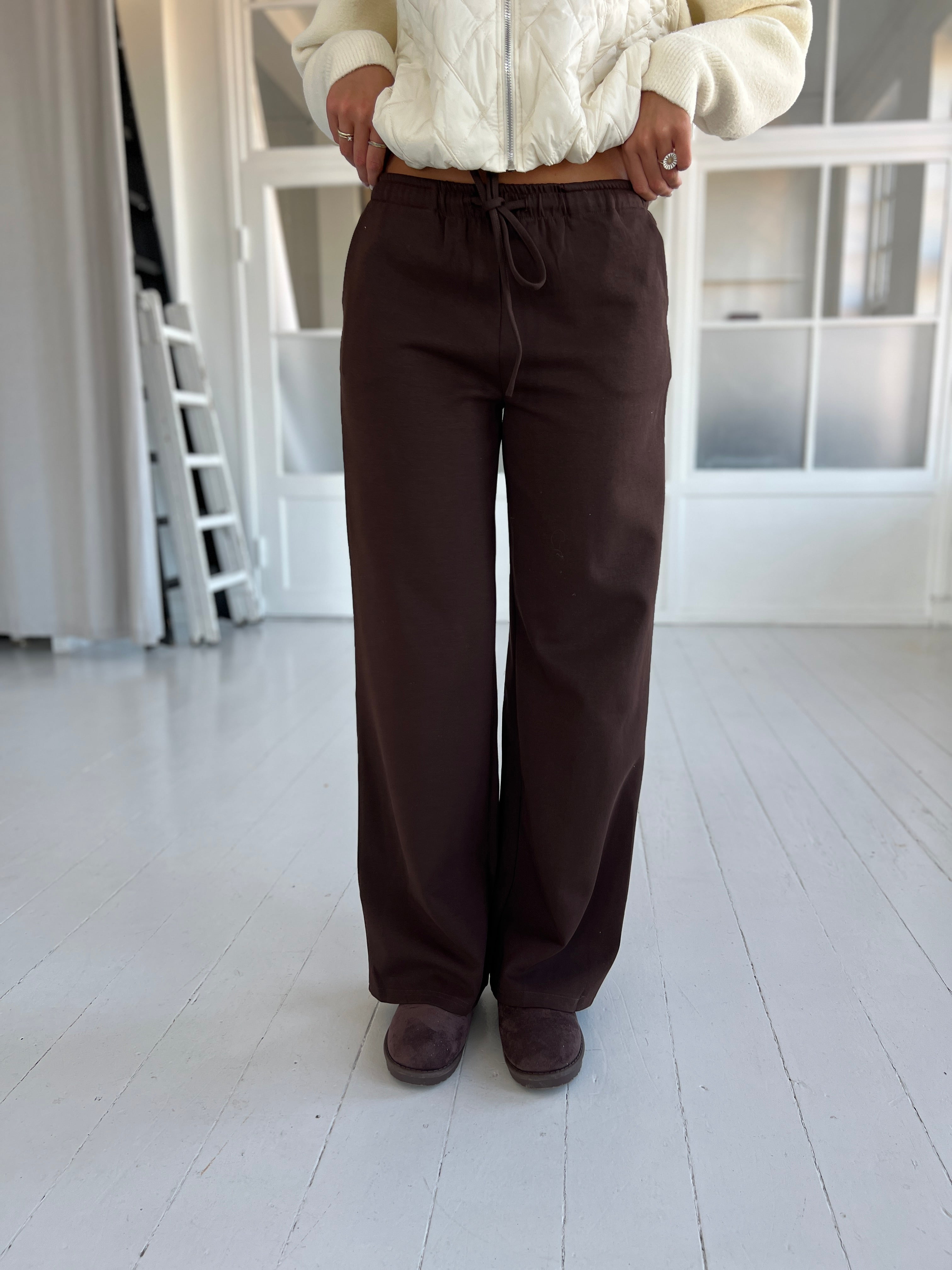 Eight Luxe brown joggers
