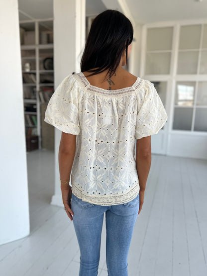 Aaberg Exclusive beige bohemian blouse