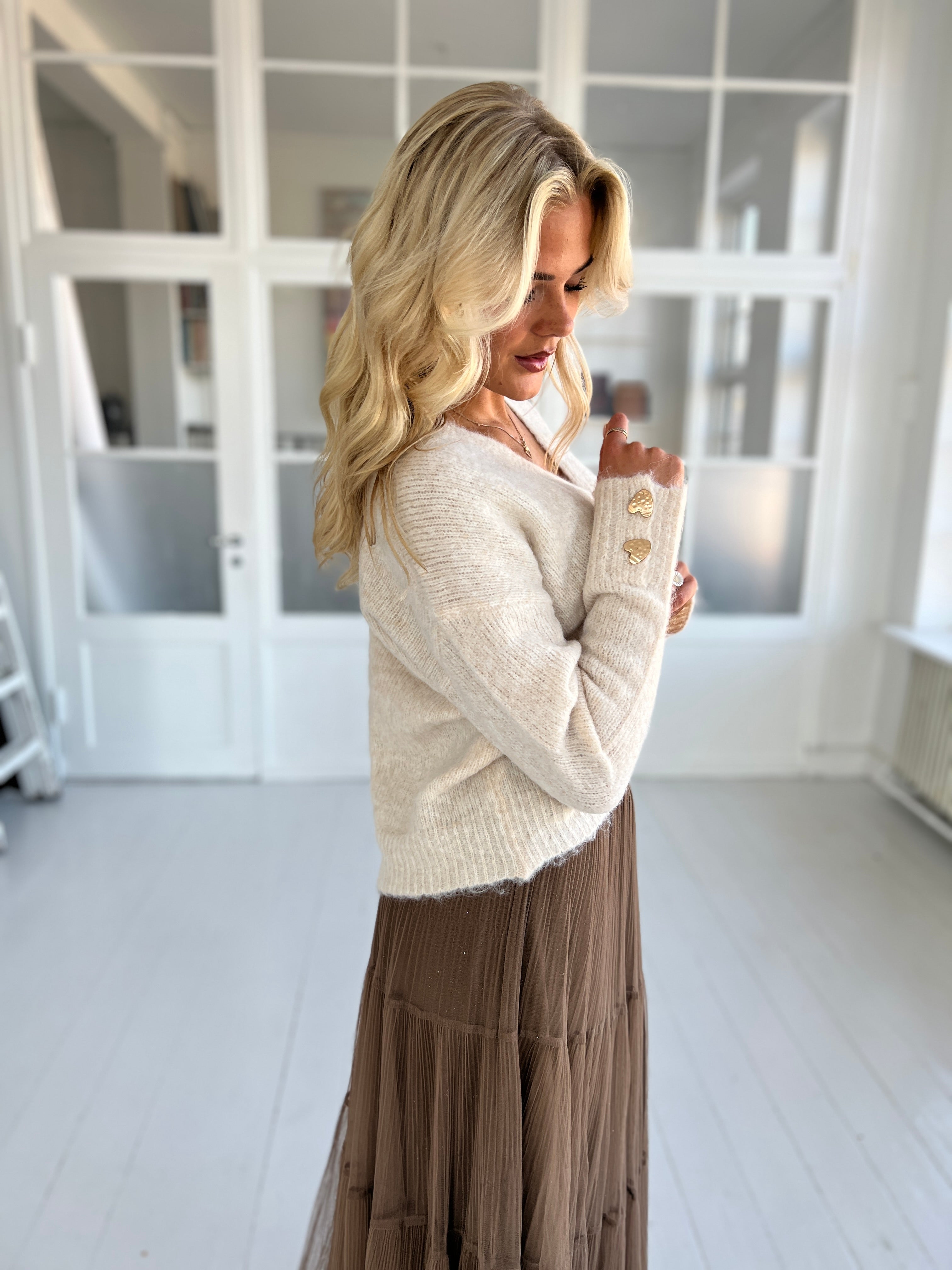 Azaka beige cardigan