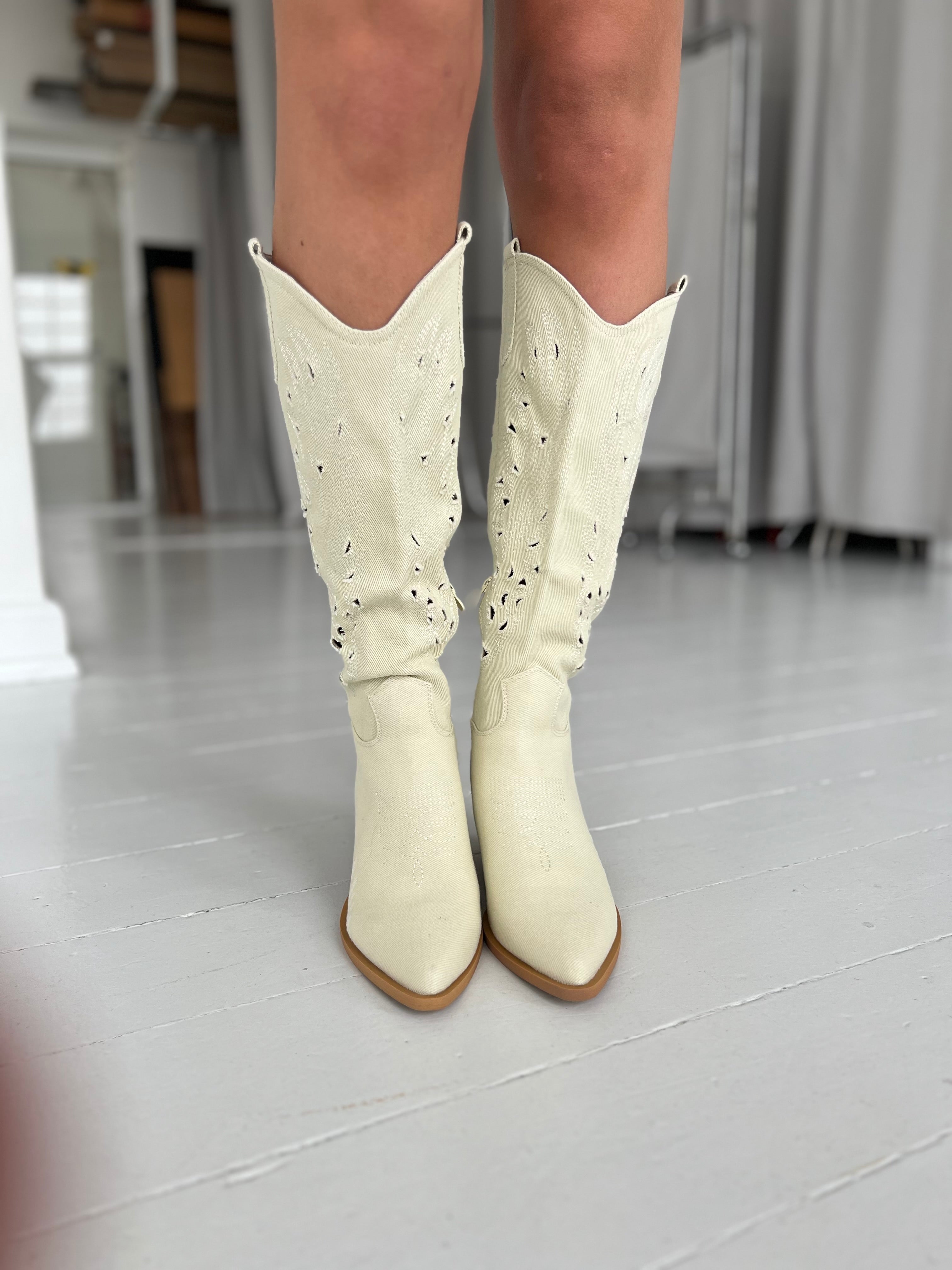 Belle Beige cowboy boots