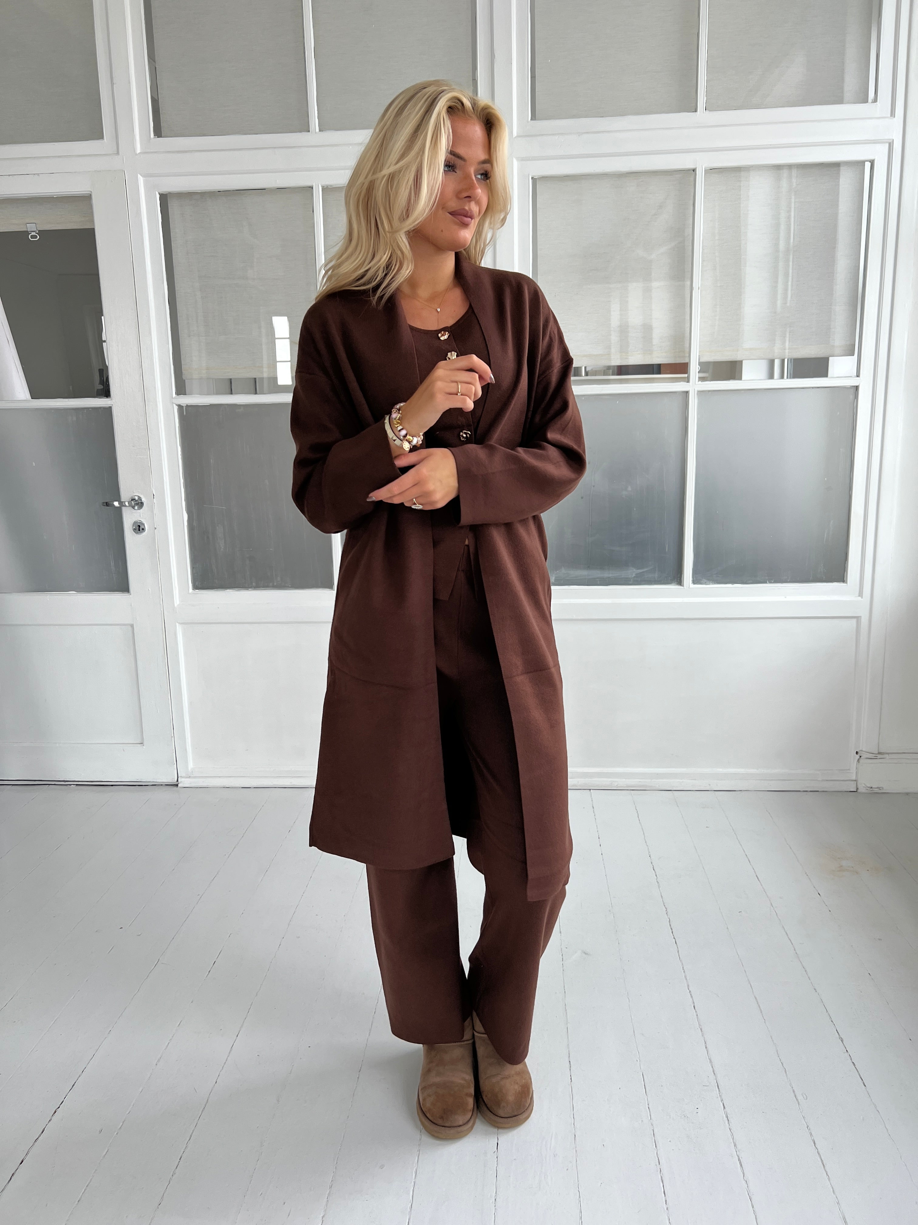 Flam Choko knit set fra webshoppen Aaberg Copenhagen