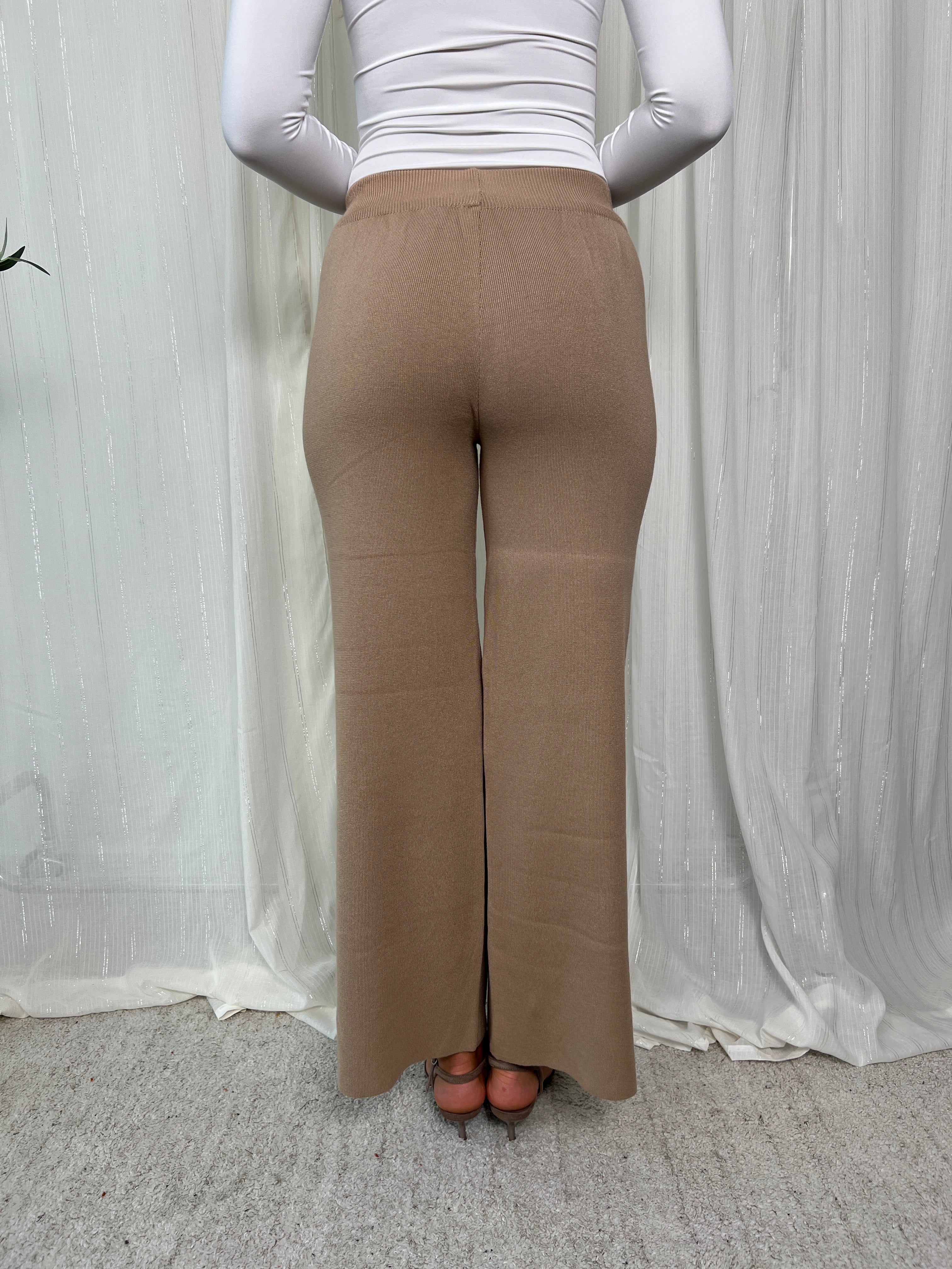 Liva beige knit pants fra webshoppen Aaberg Copenhagen