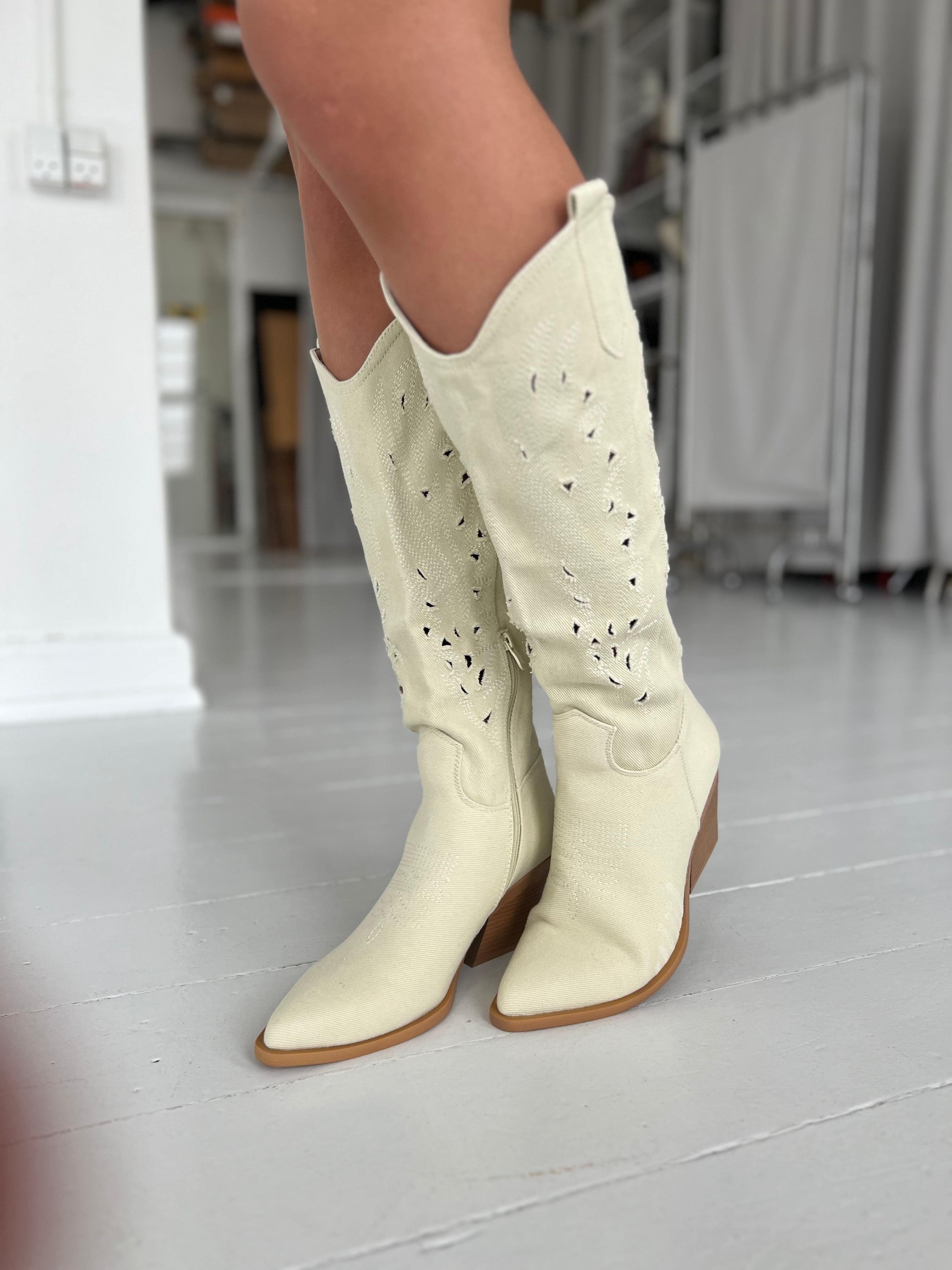 Belle Beige cowboy boots