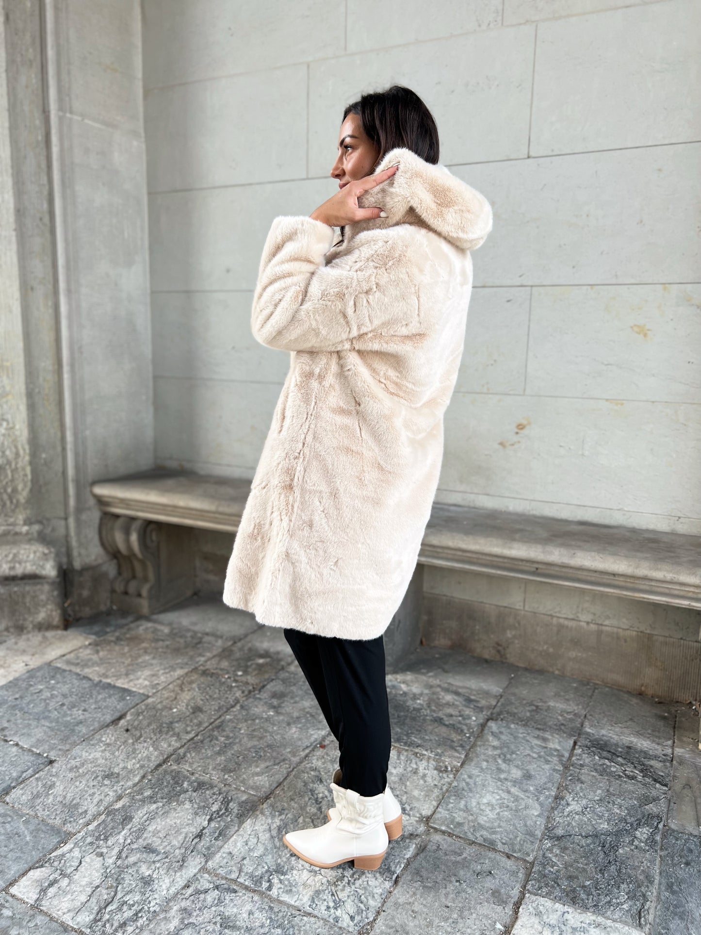 Azka beige fake fur jakke (2884)
