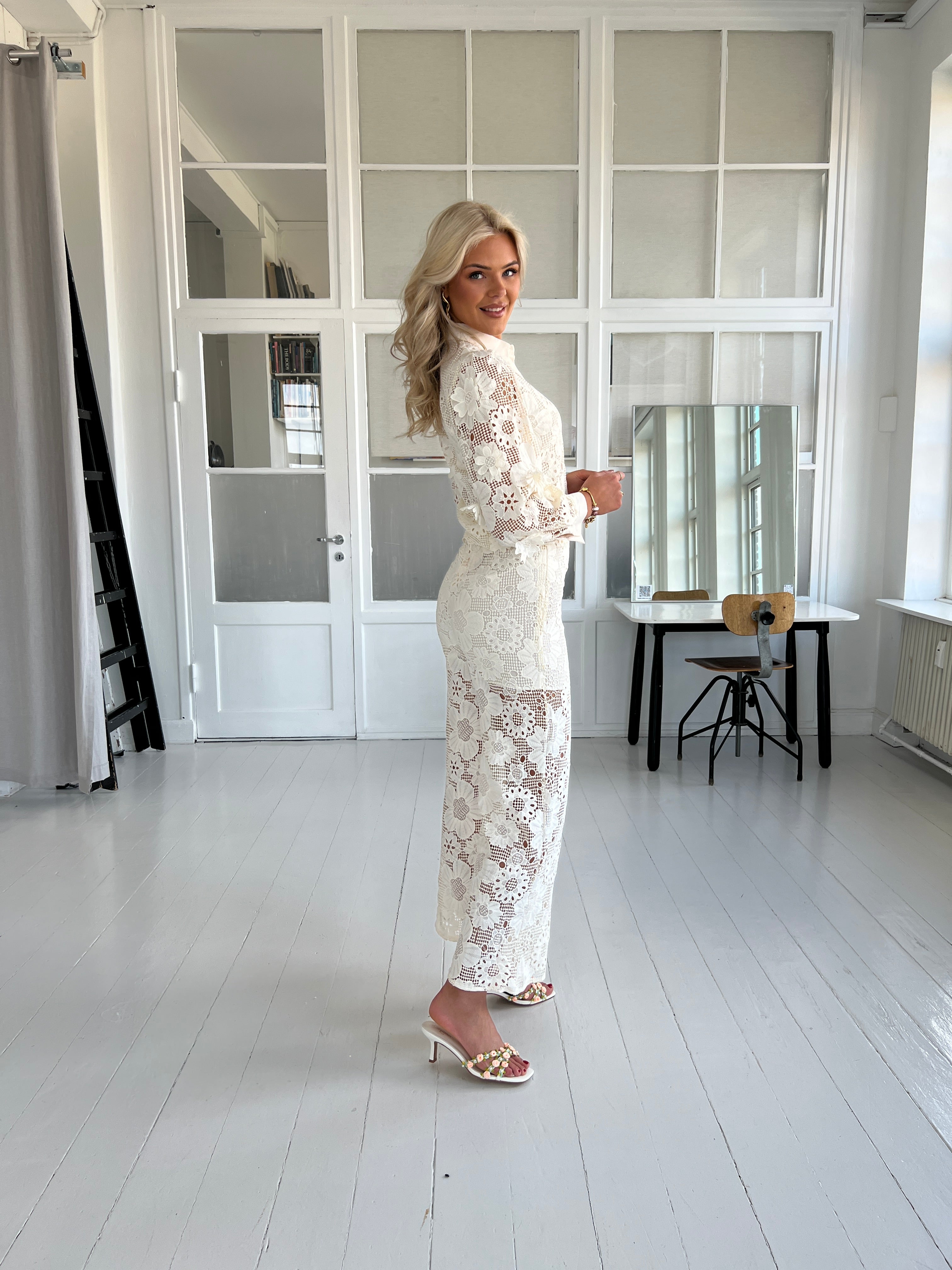 Elli white lace skjorte