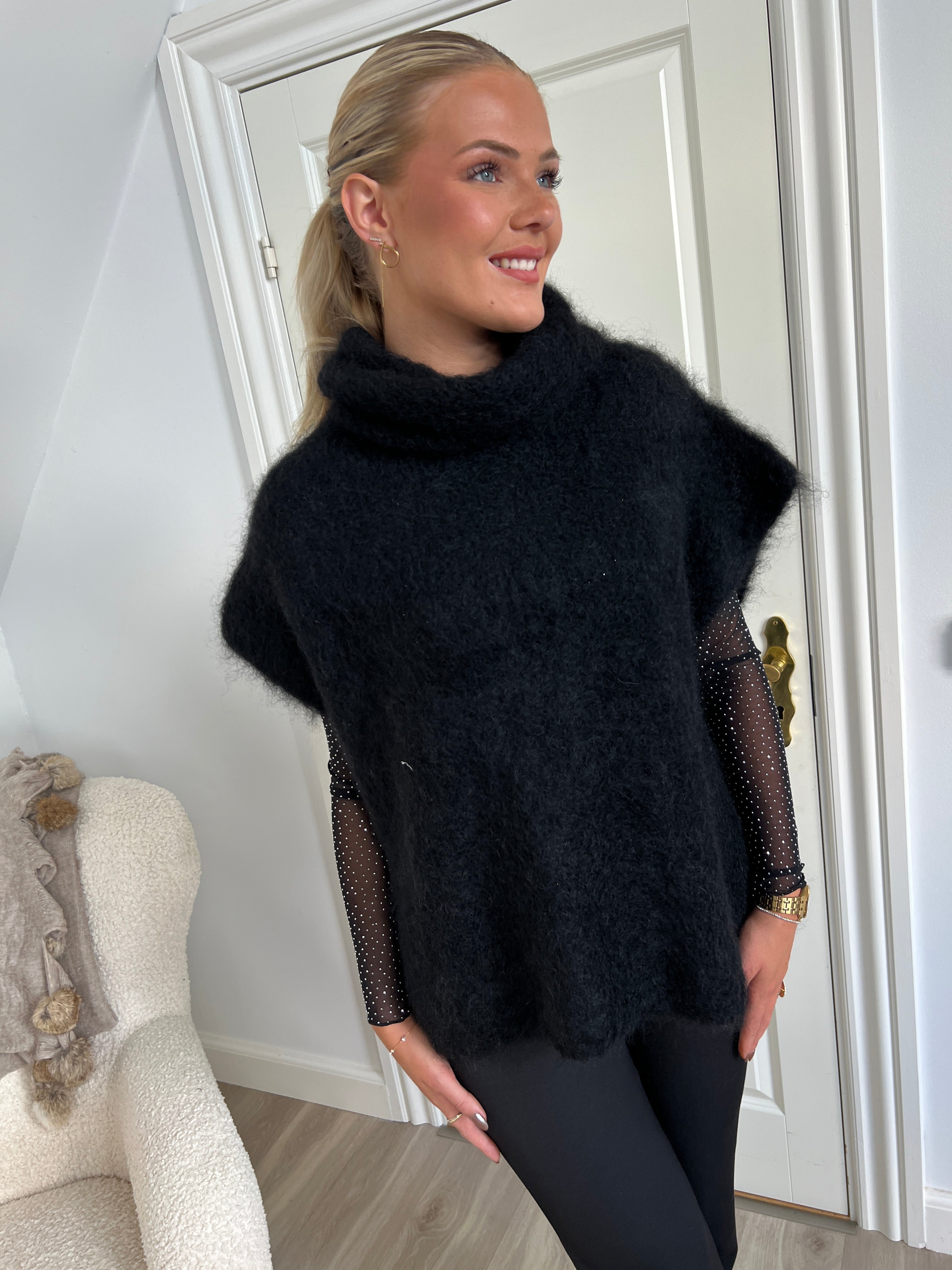 BCBJOERK rollneck vest - Black