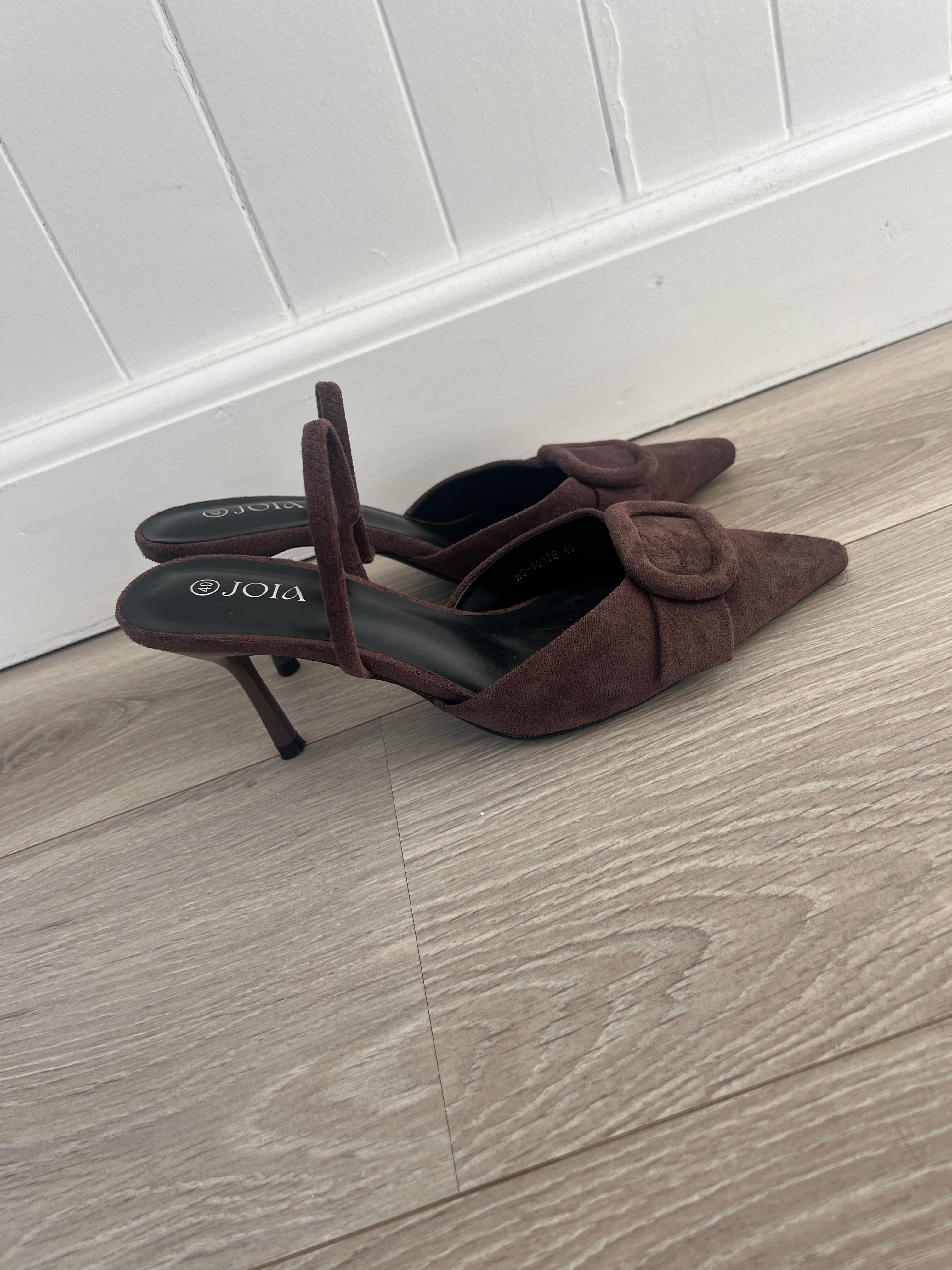 Joia dark brown pumps