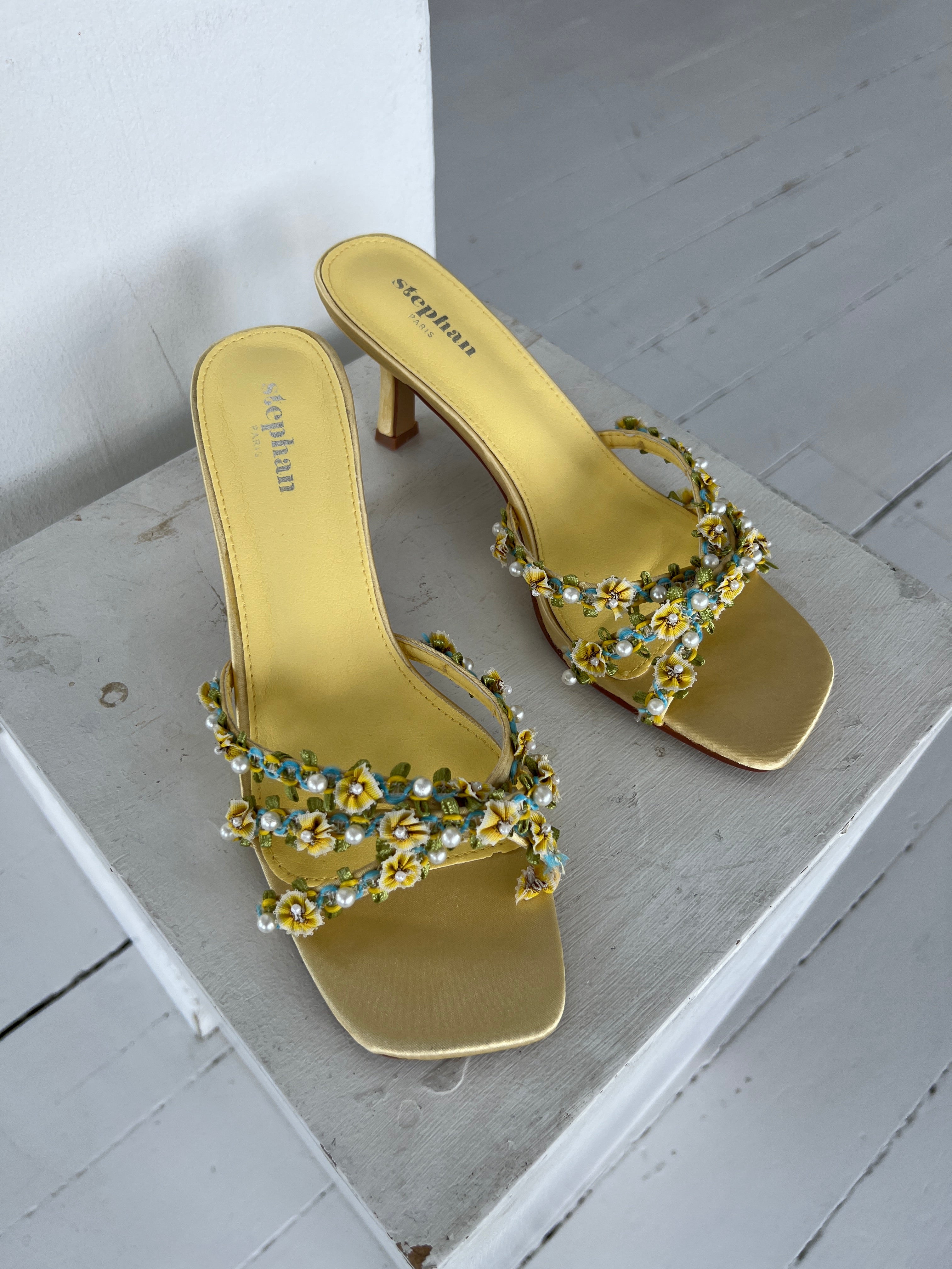 Steph yellow sandal
