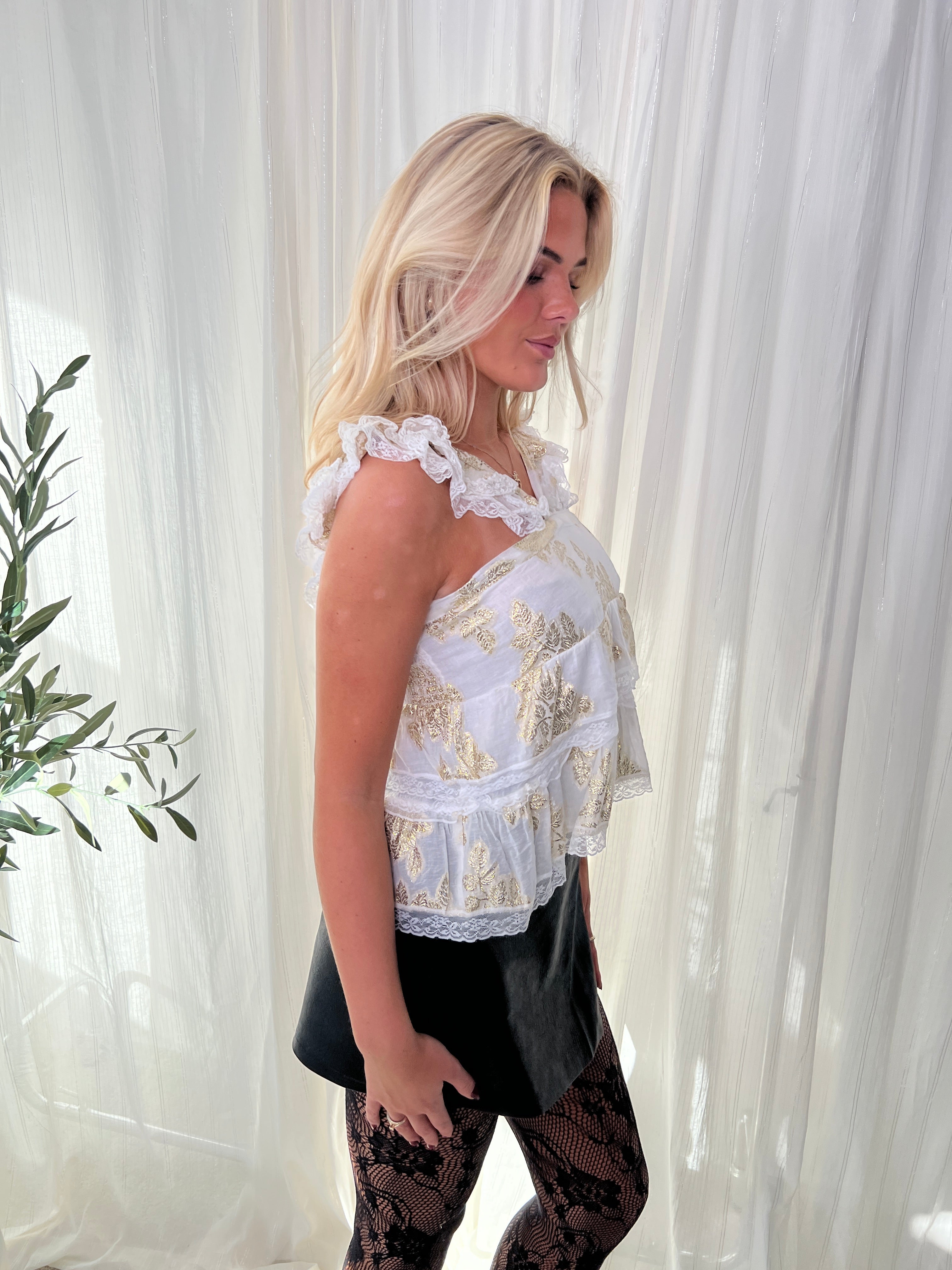 Couture white & gold top fra webshoppen Aaberg Copenhagen