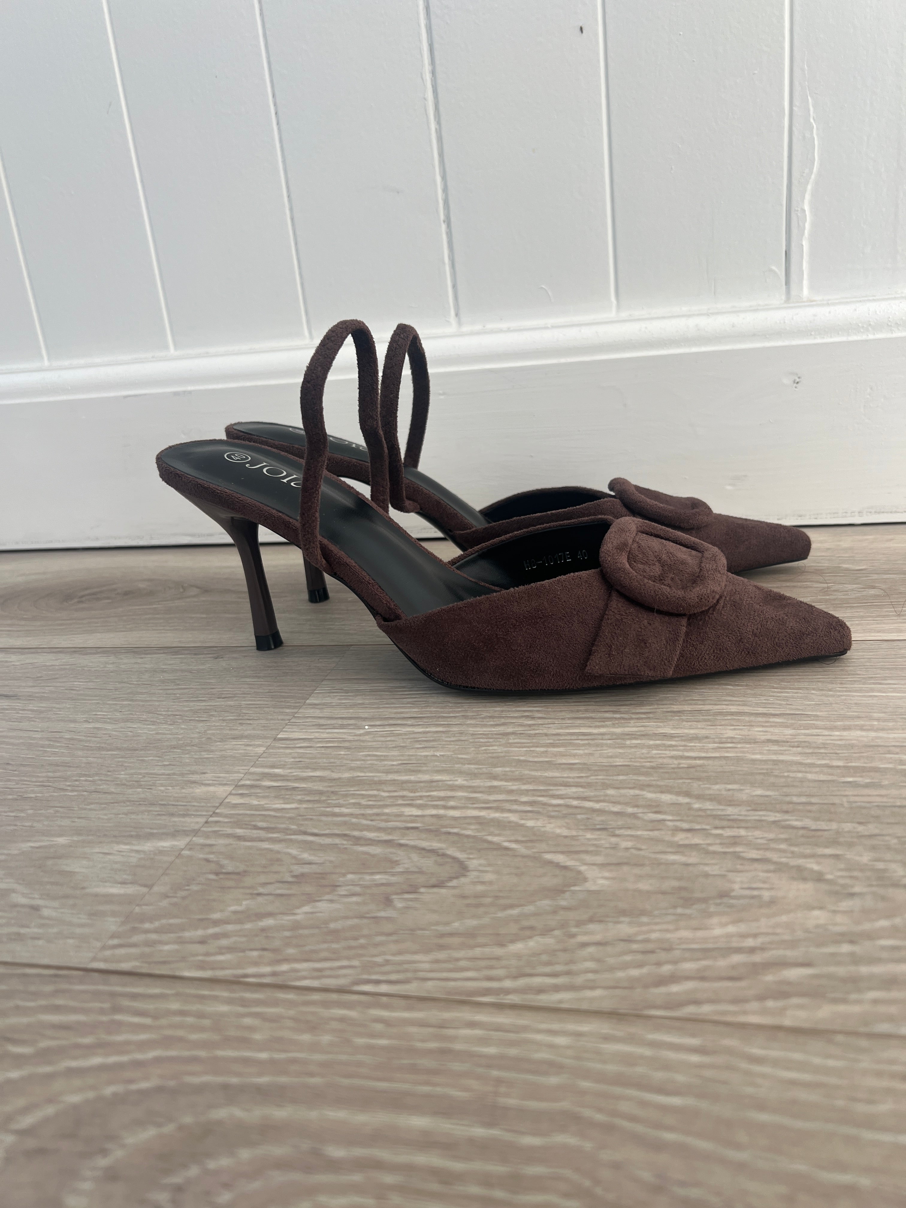 Joia dark brown pumps