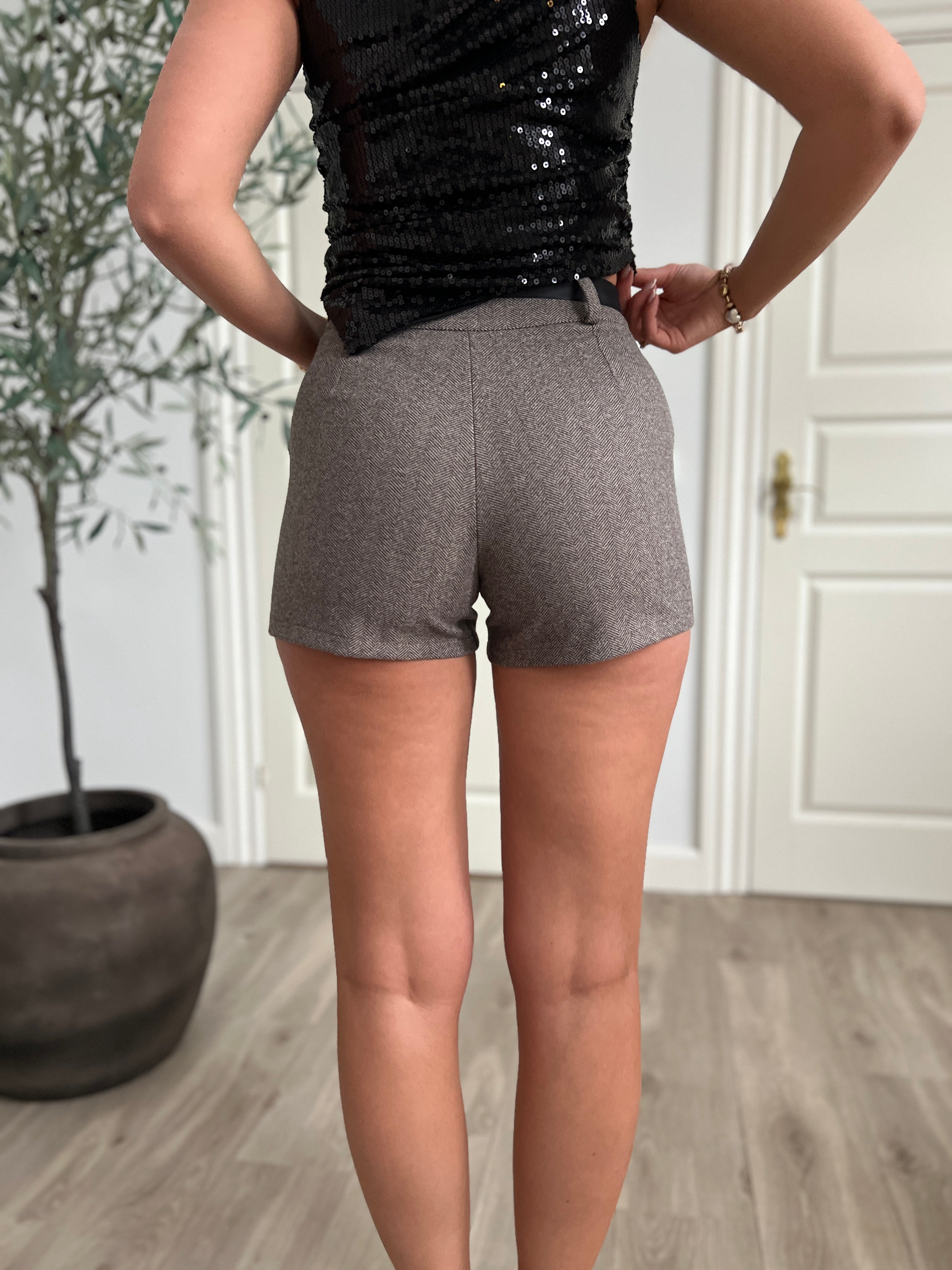 Elle brown shorts with bow belt
