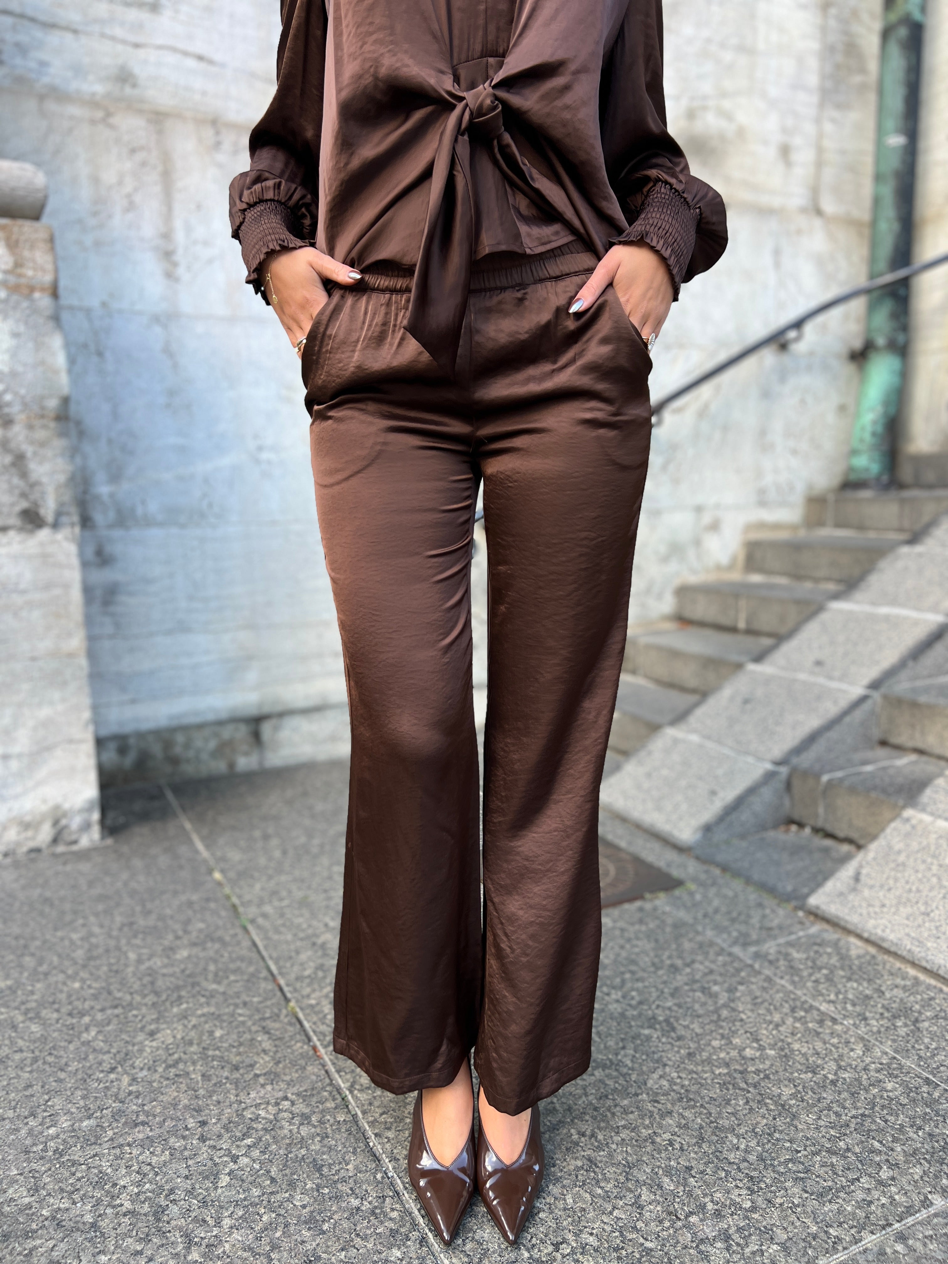 Continue choko satin pants - Åberg Copenhagen