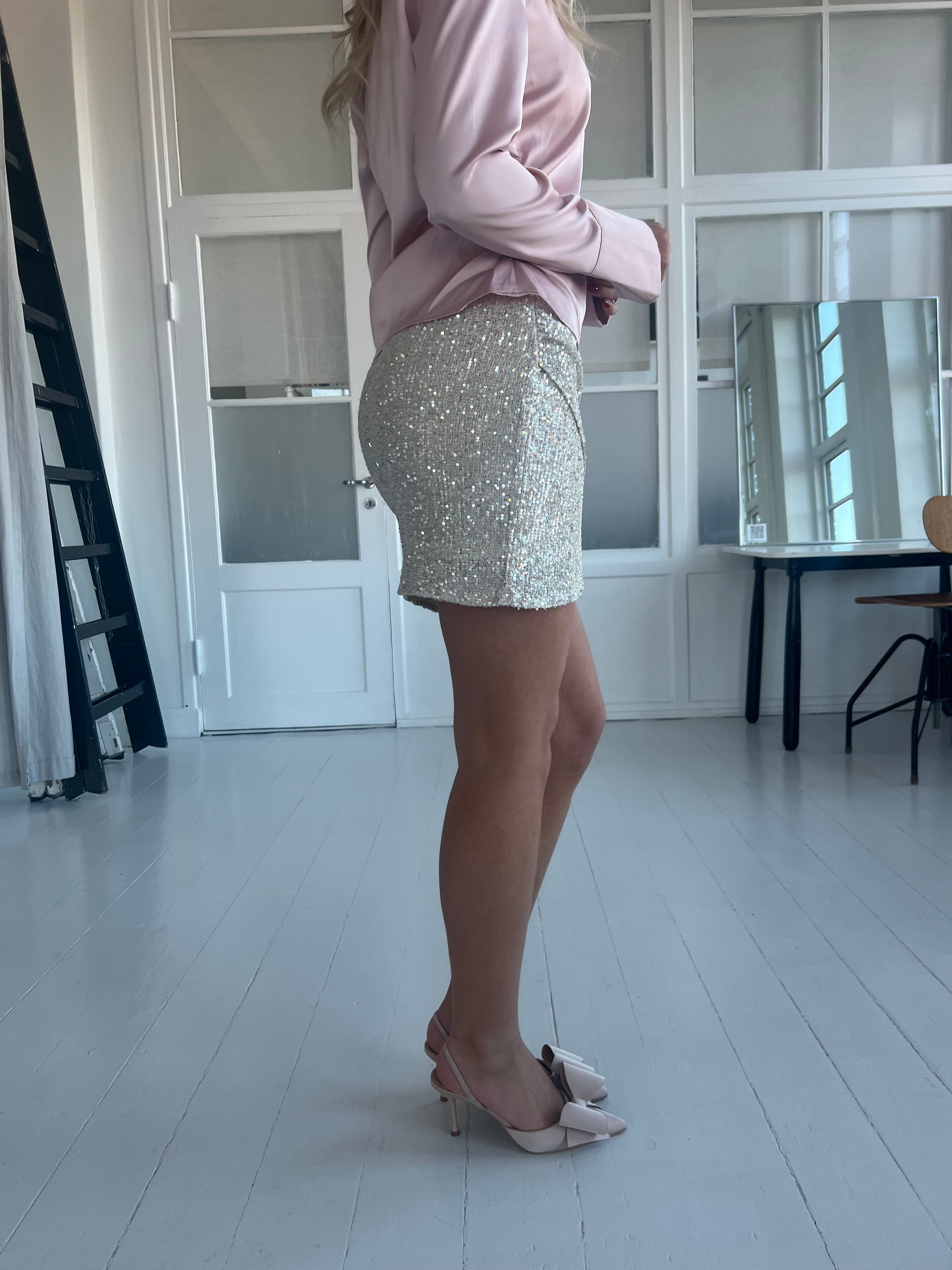 Eight Luxe  sequins skirt