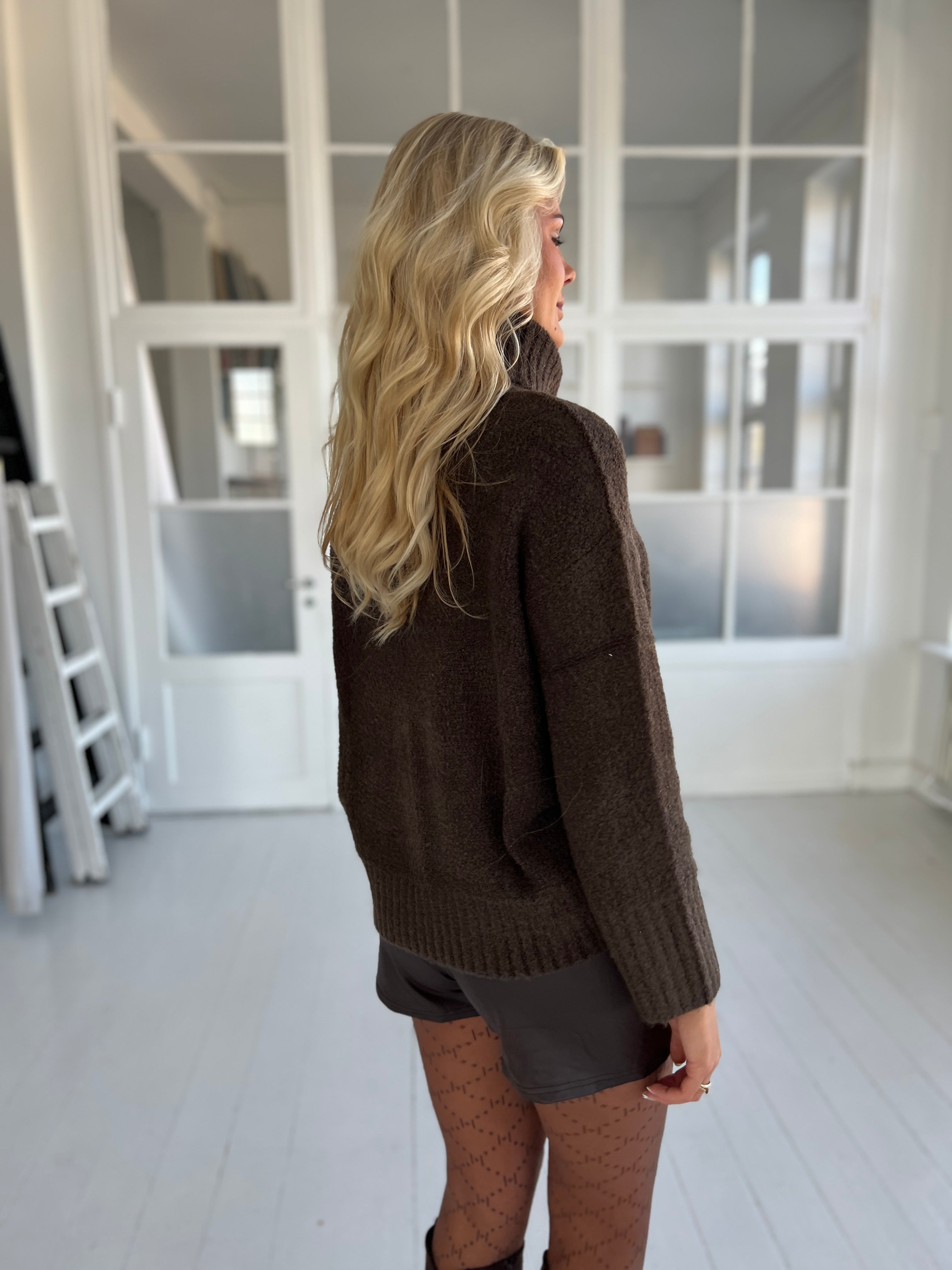 Sisters Point hemma knit Mocha Brown