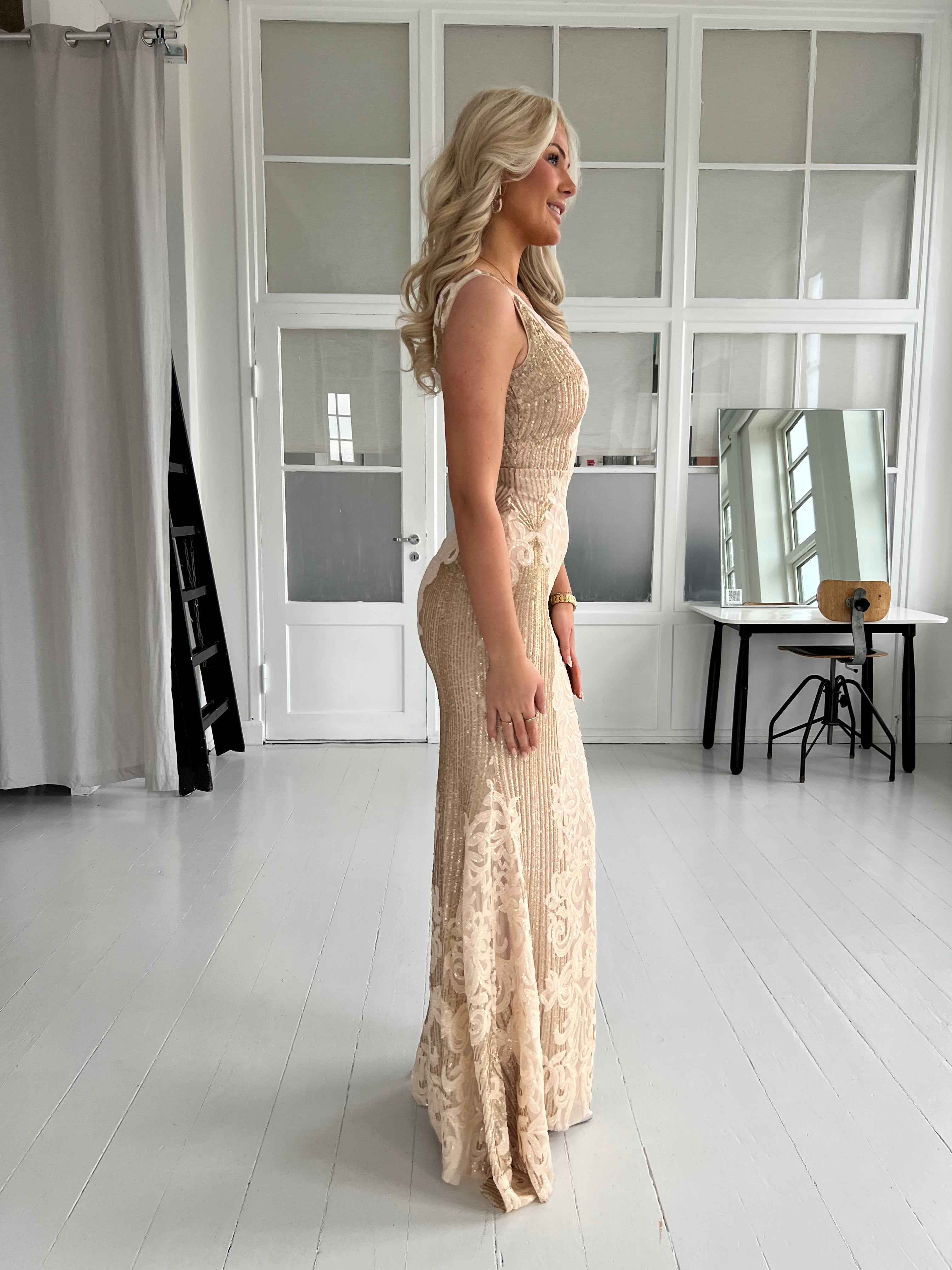 Soky long golden dress