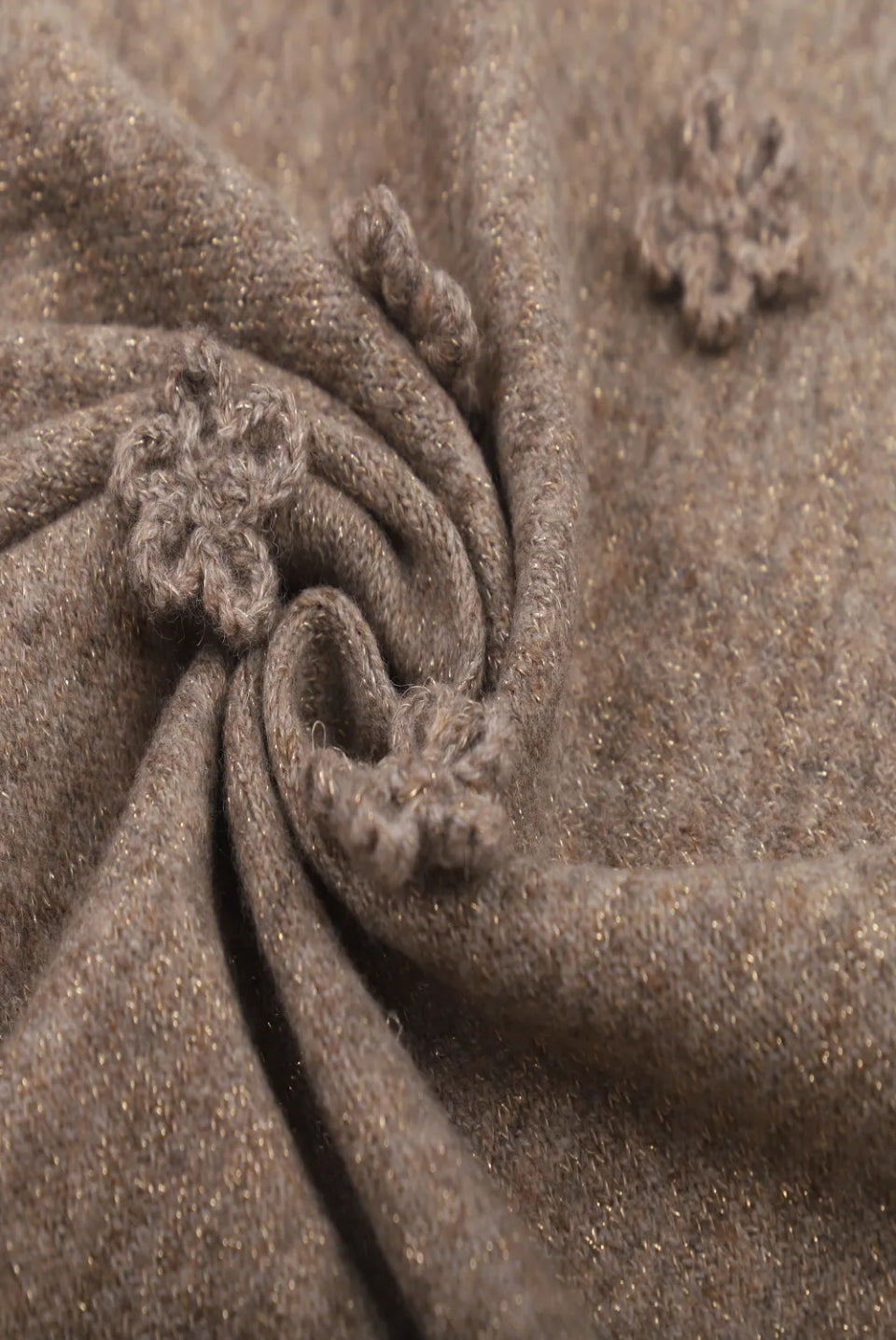 Alma taupe Bloom tørklæde fra webshoppen Aaberg Copenhagen