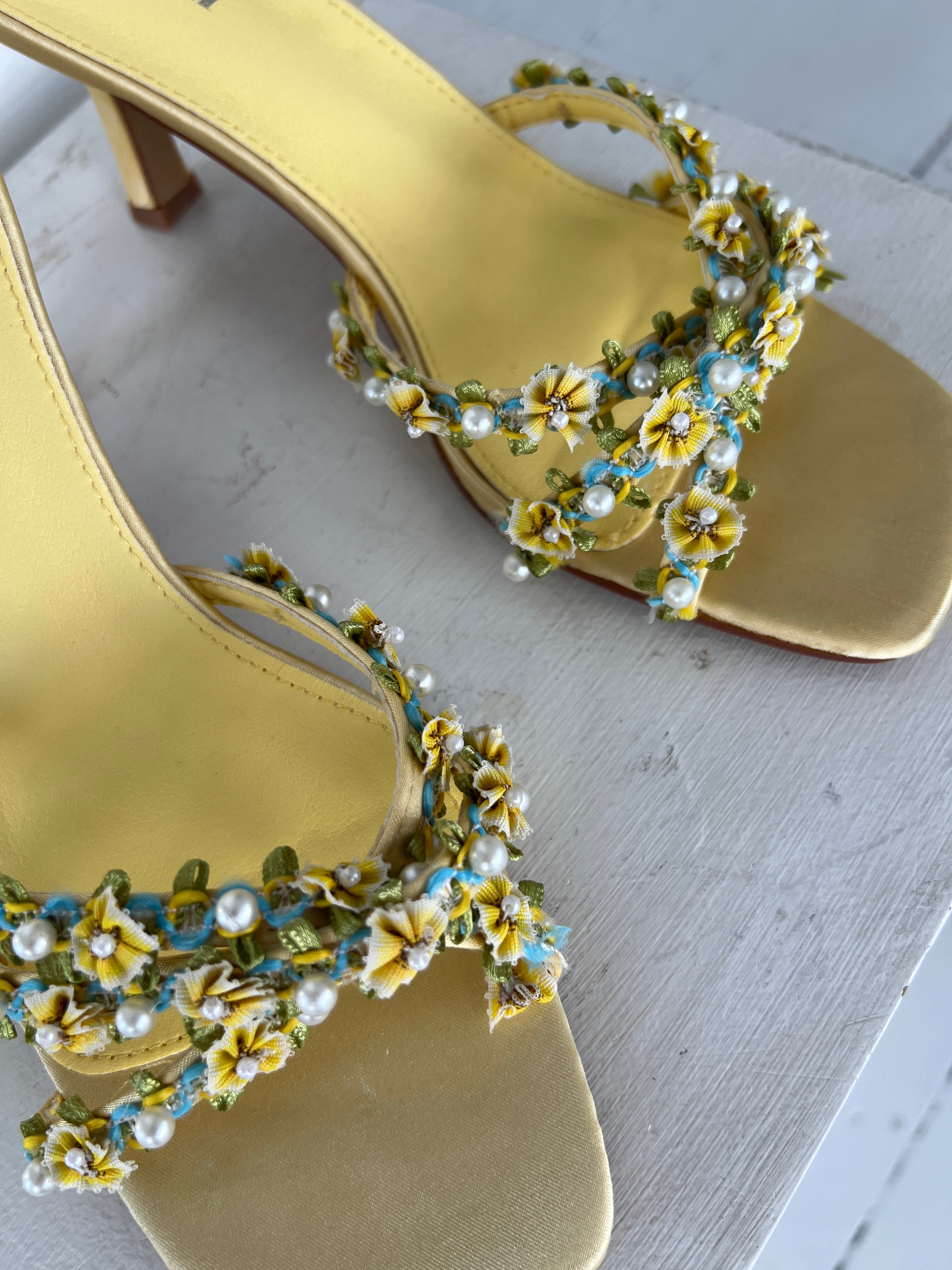 Steph yellow sandal