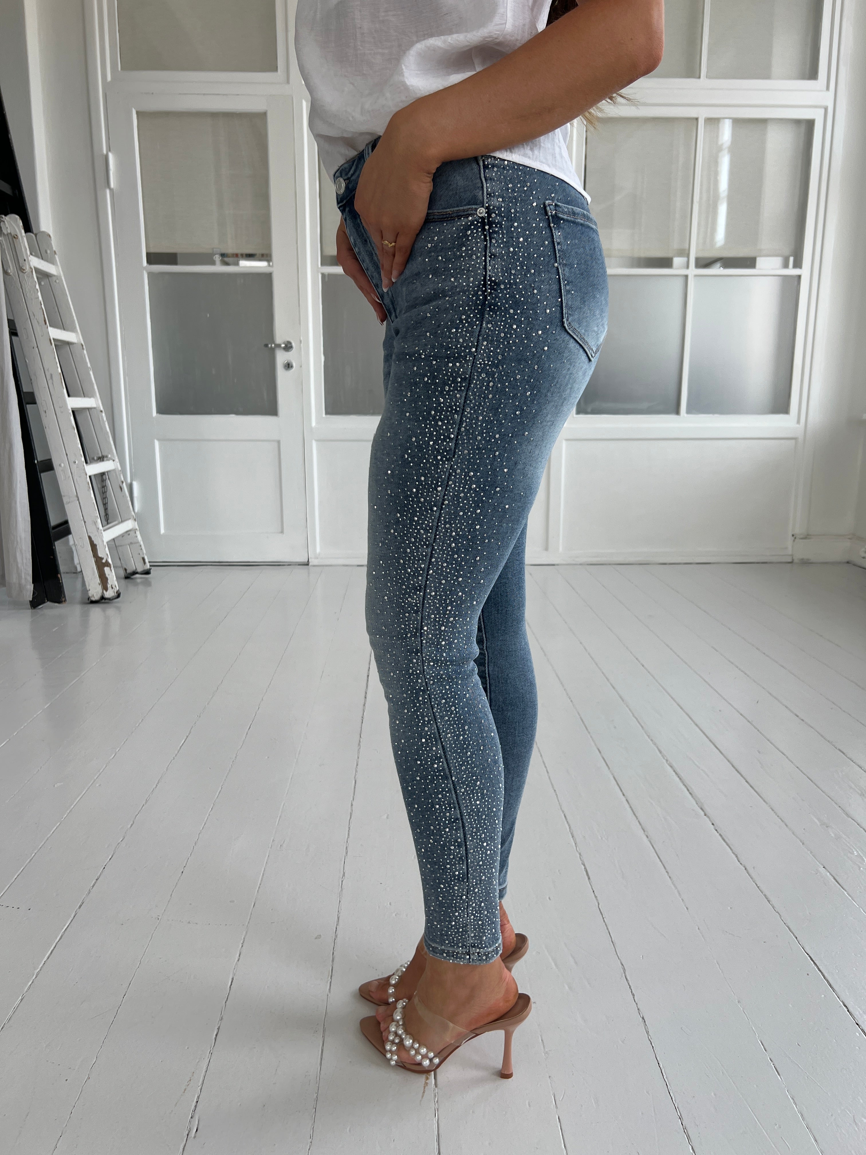 Laulia slim fit rhinestone jeans