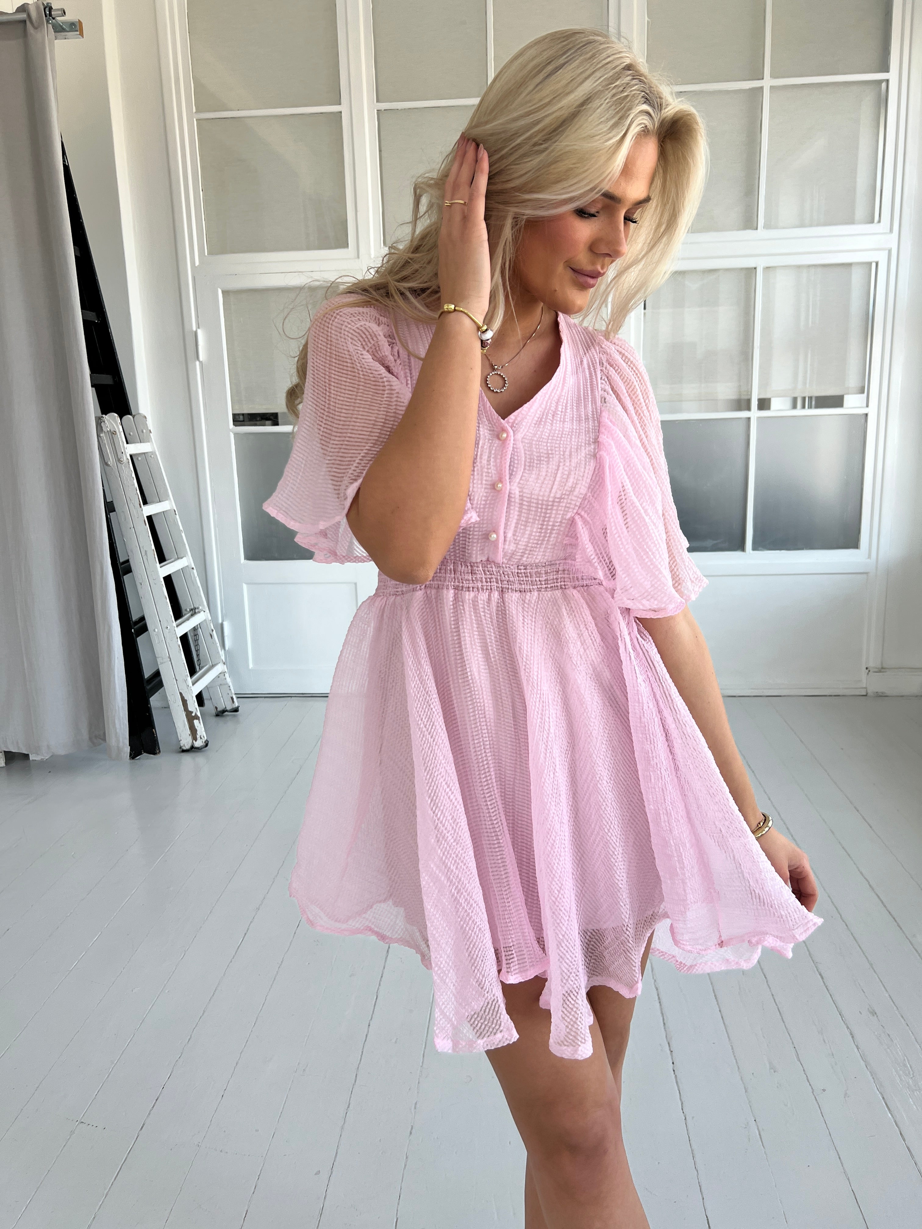 Elli White bubblegum short dress