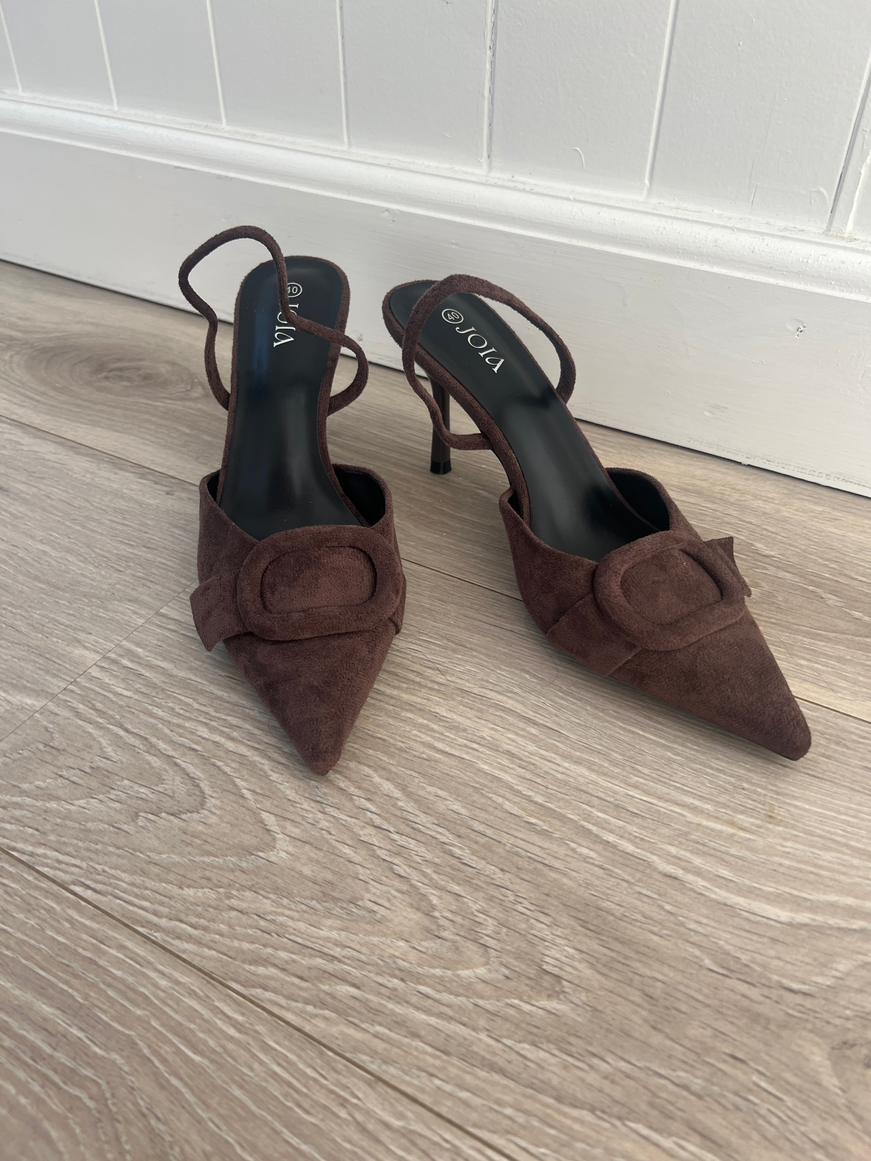 Joia dark brown pumps