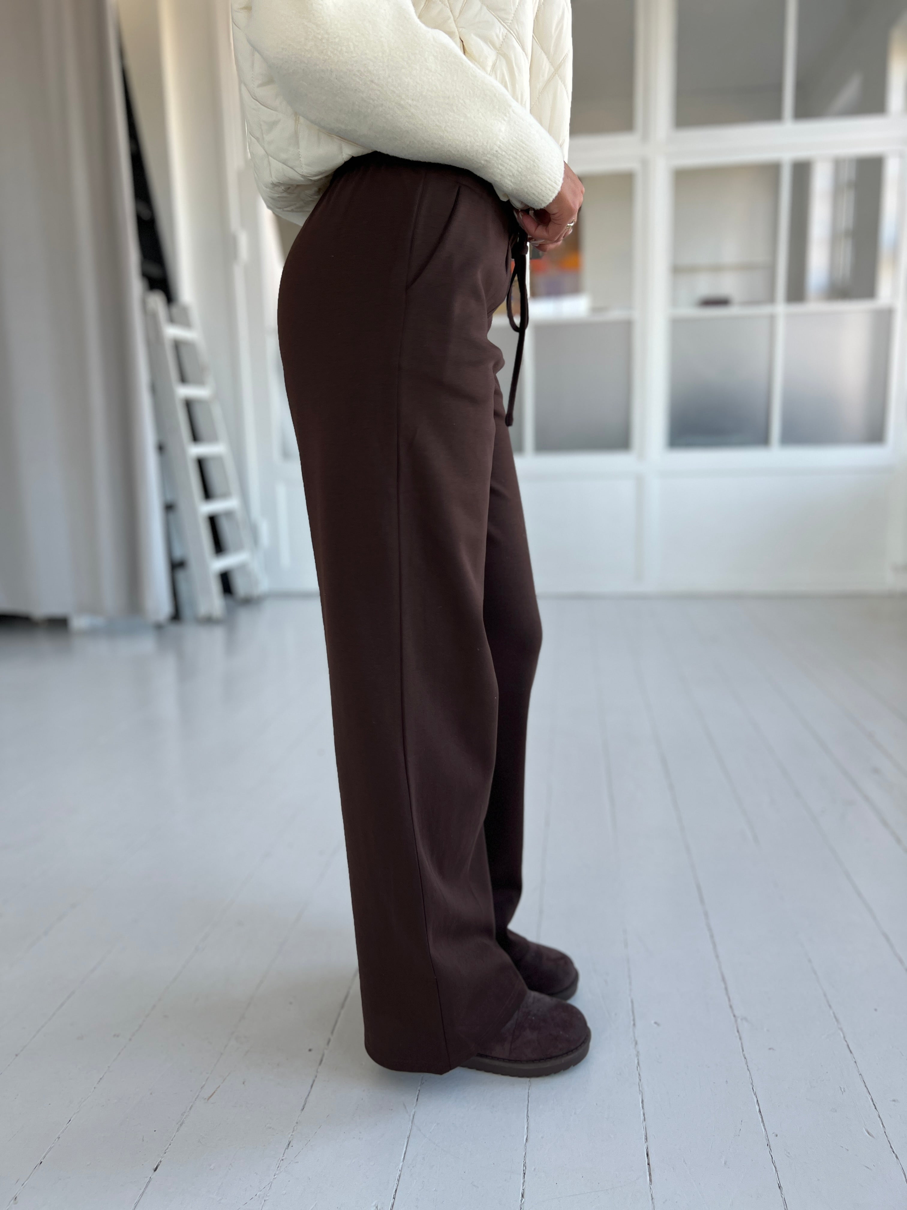 Eight Luxe brown joggers