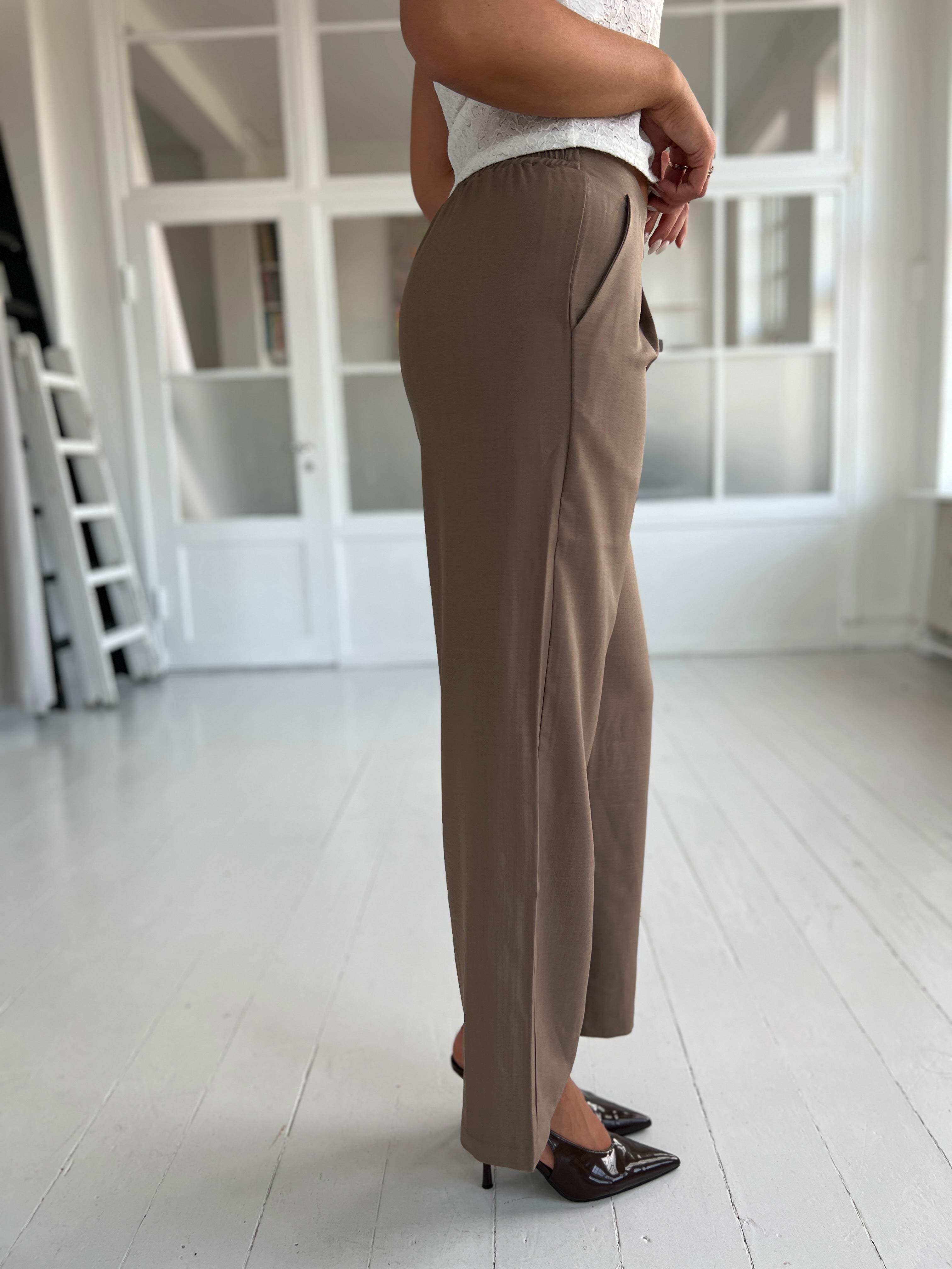 Sisters Point Viska pants Brown