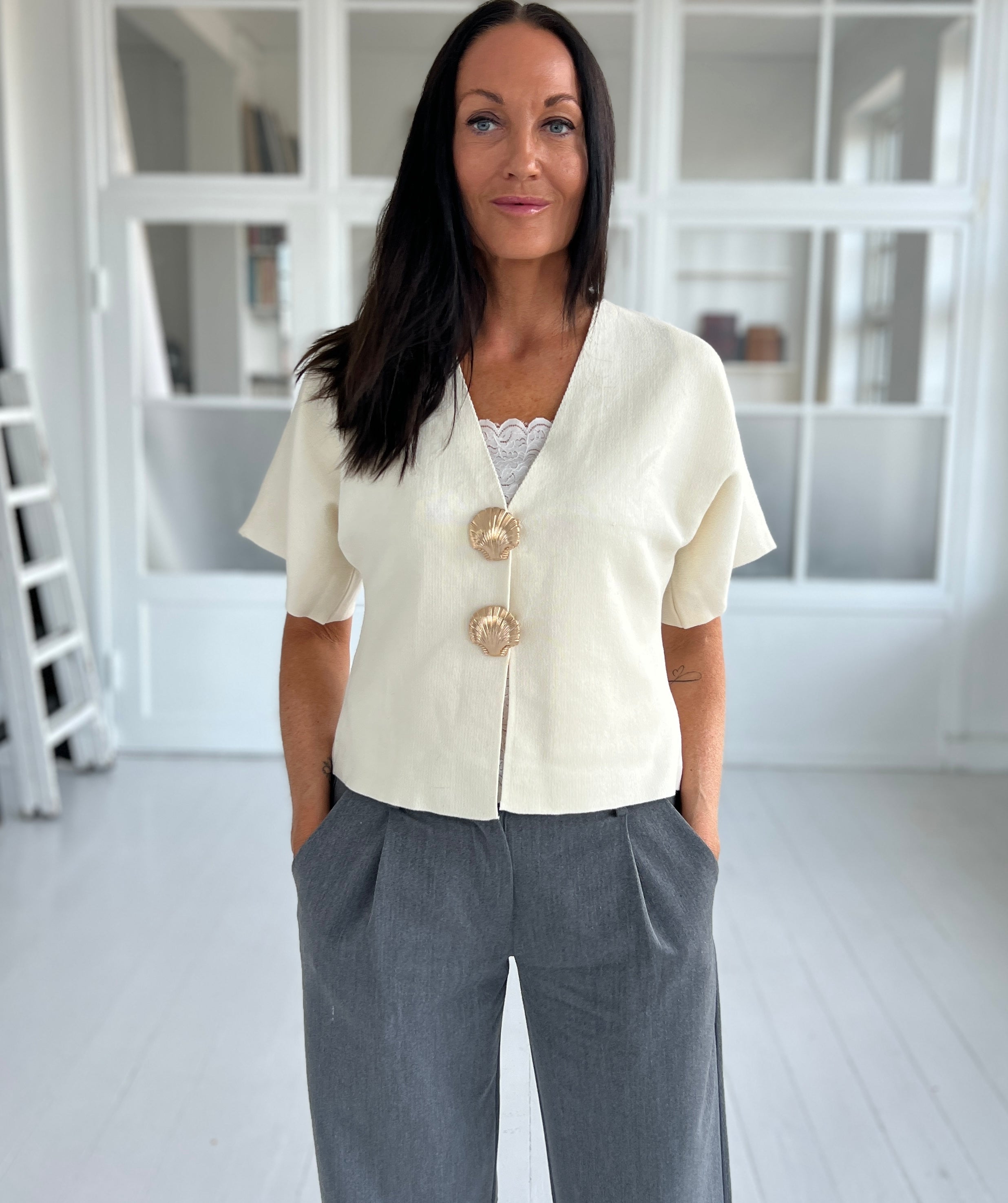 By Elsa light beige vest