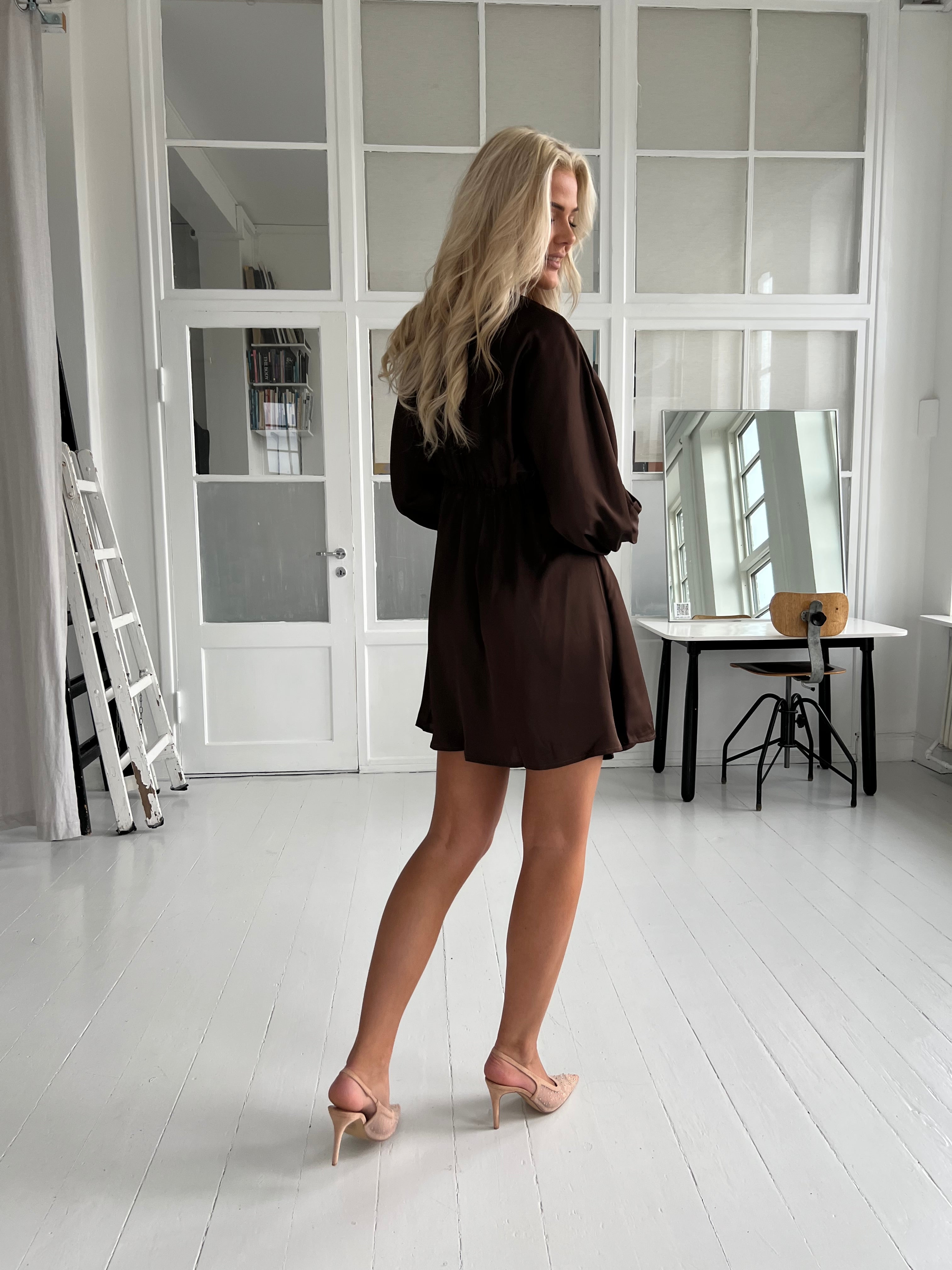 Copperose short satin dress