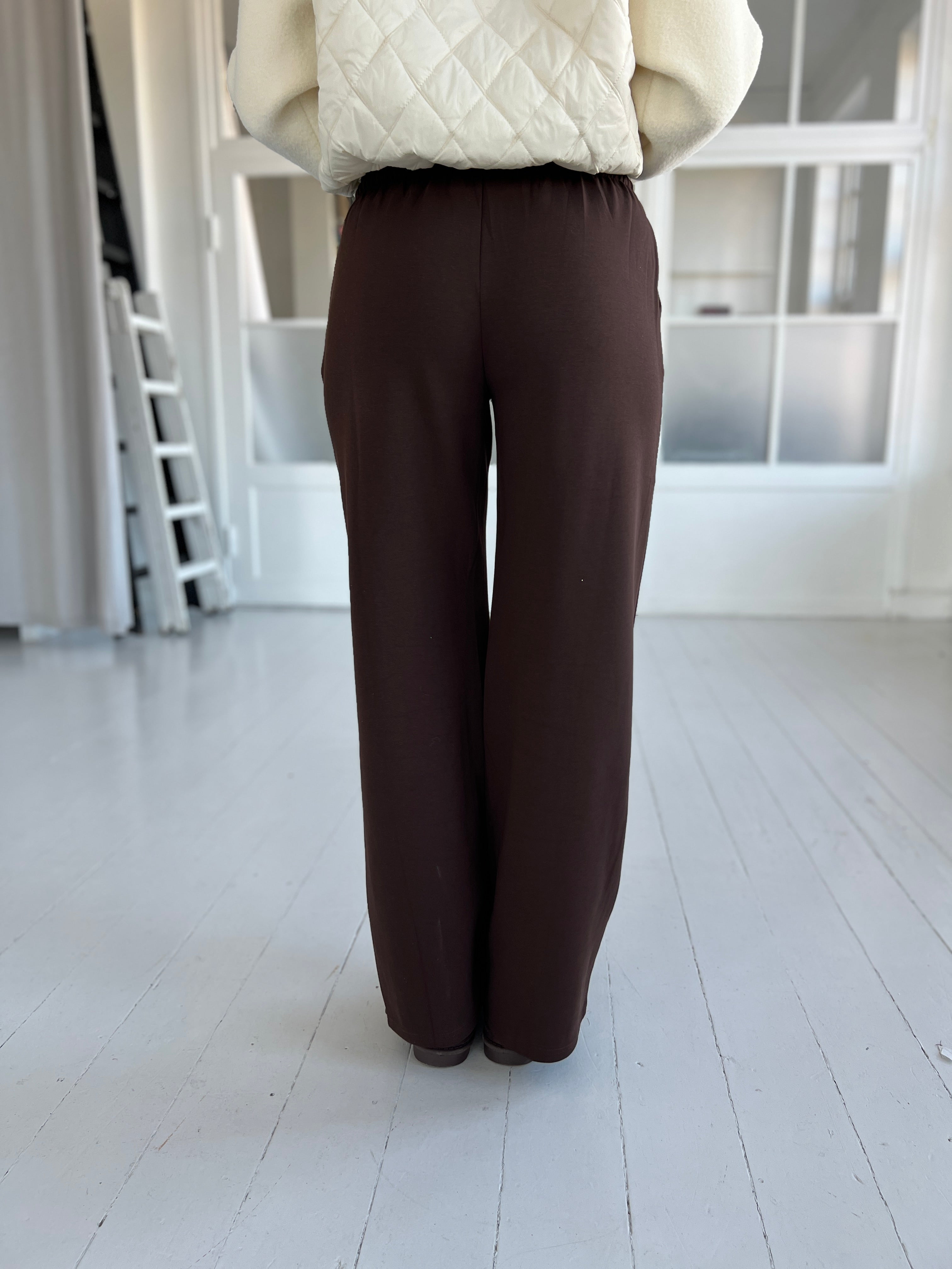 Eight Luxe brown joggers