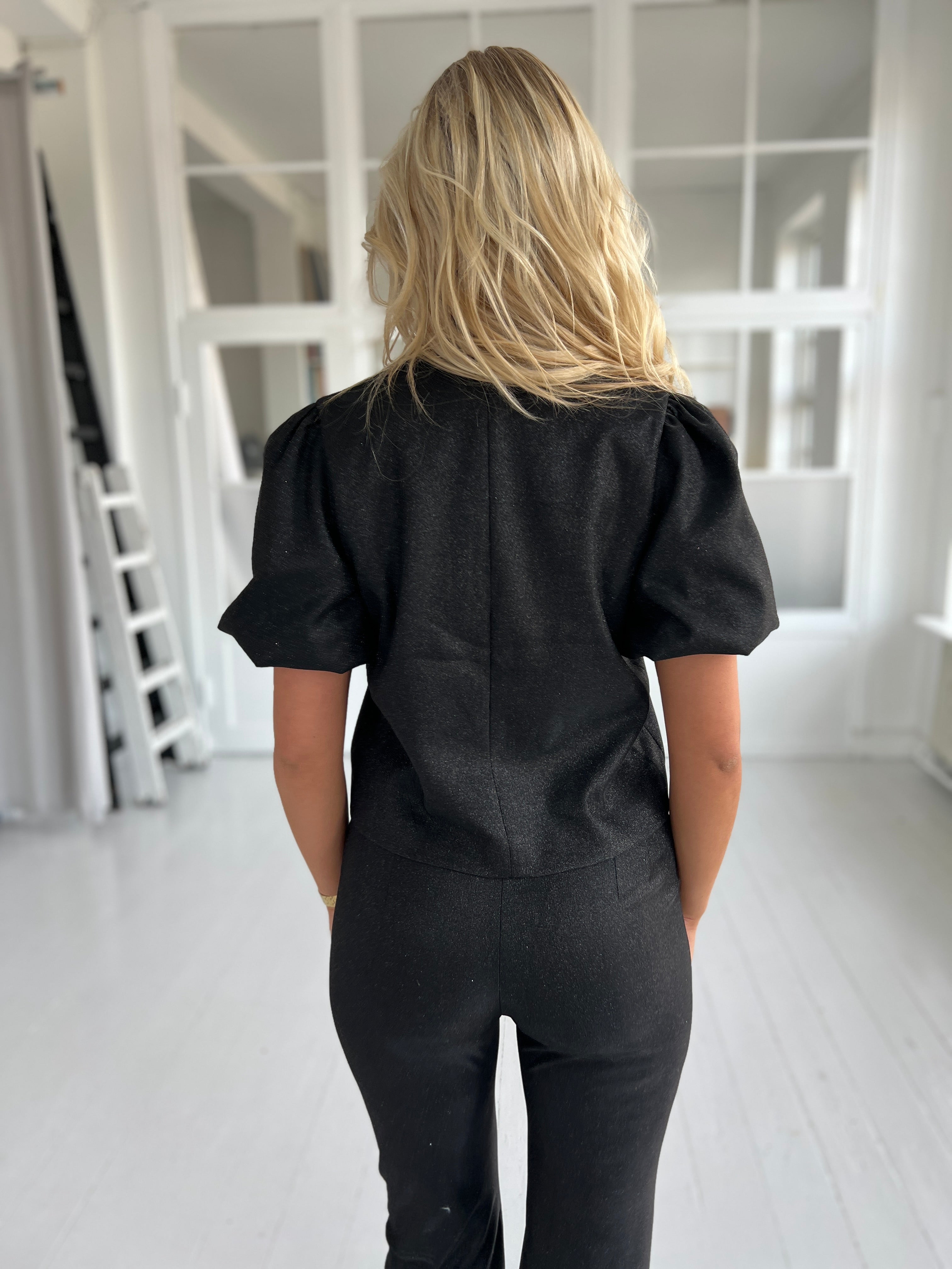 Eight luxe black blazer