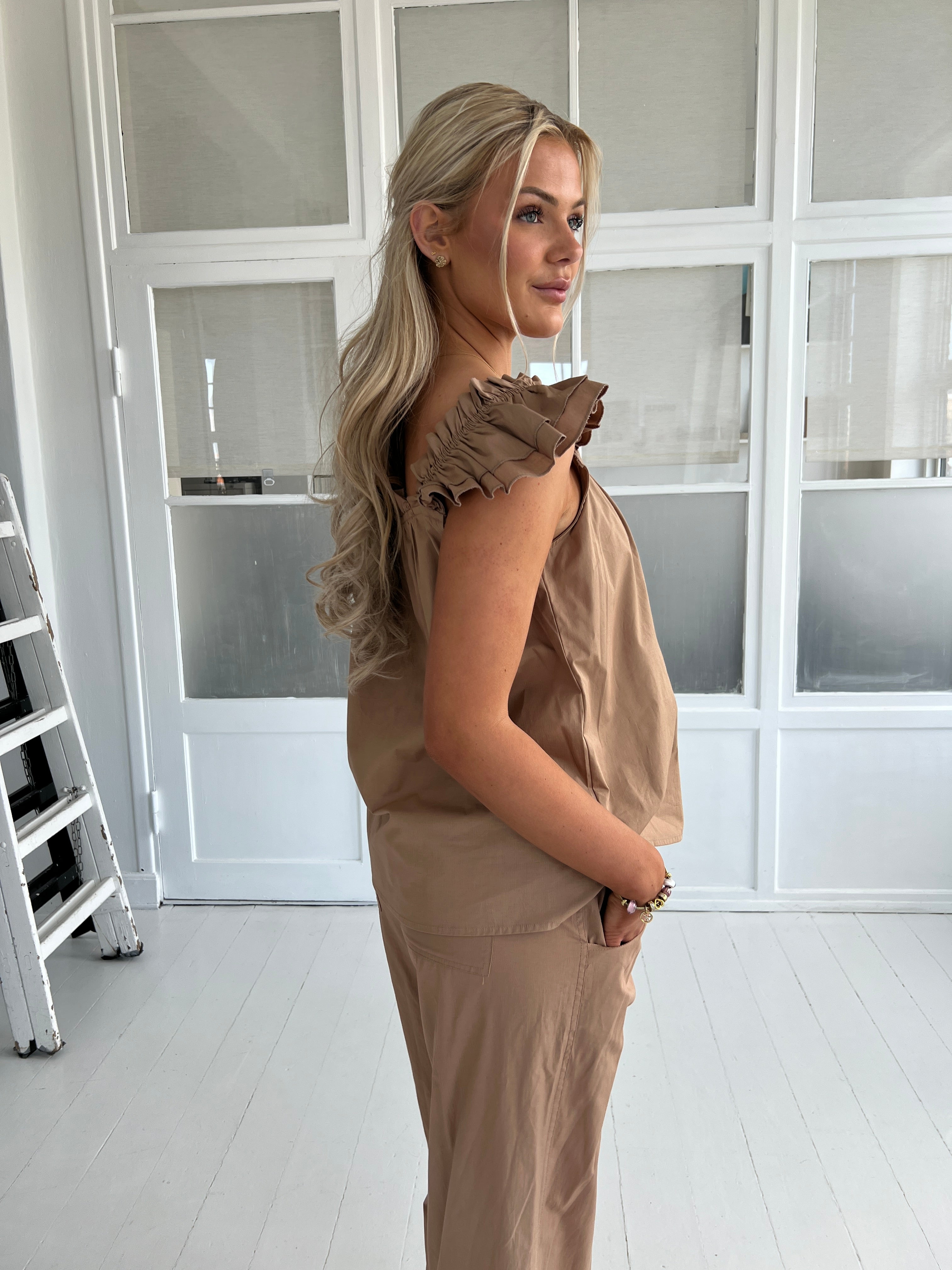 Gaspar Carmen sand top