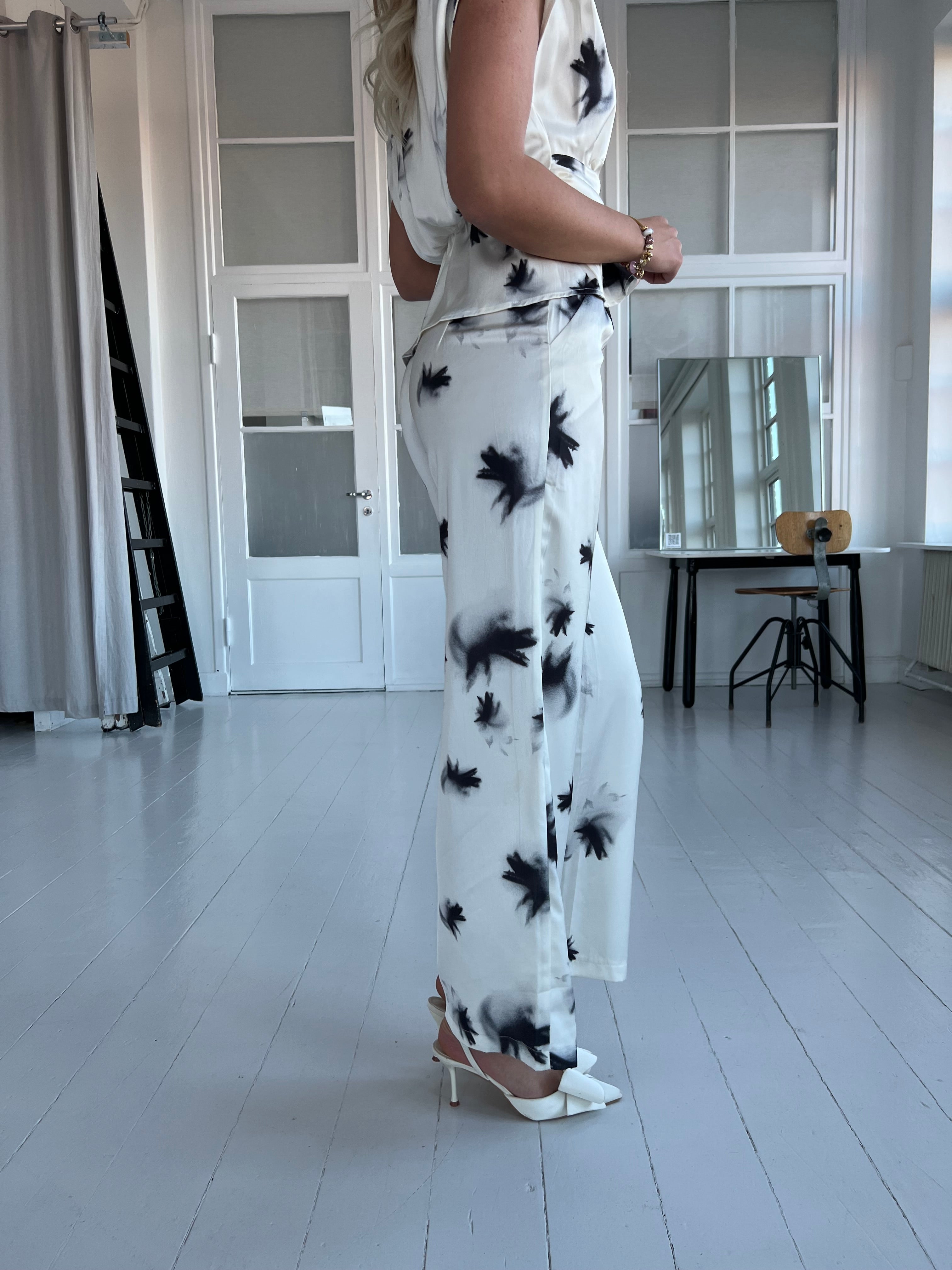 Elli white satin pants