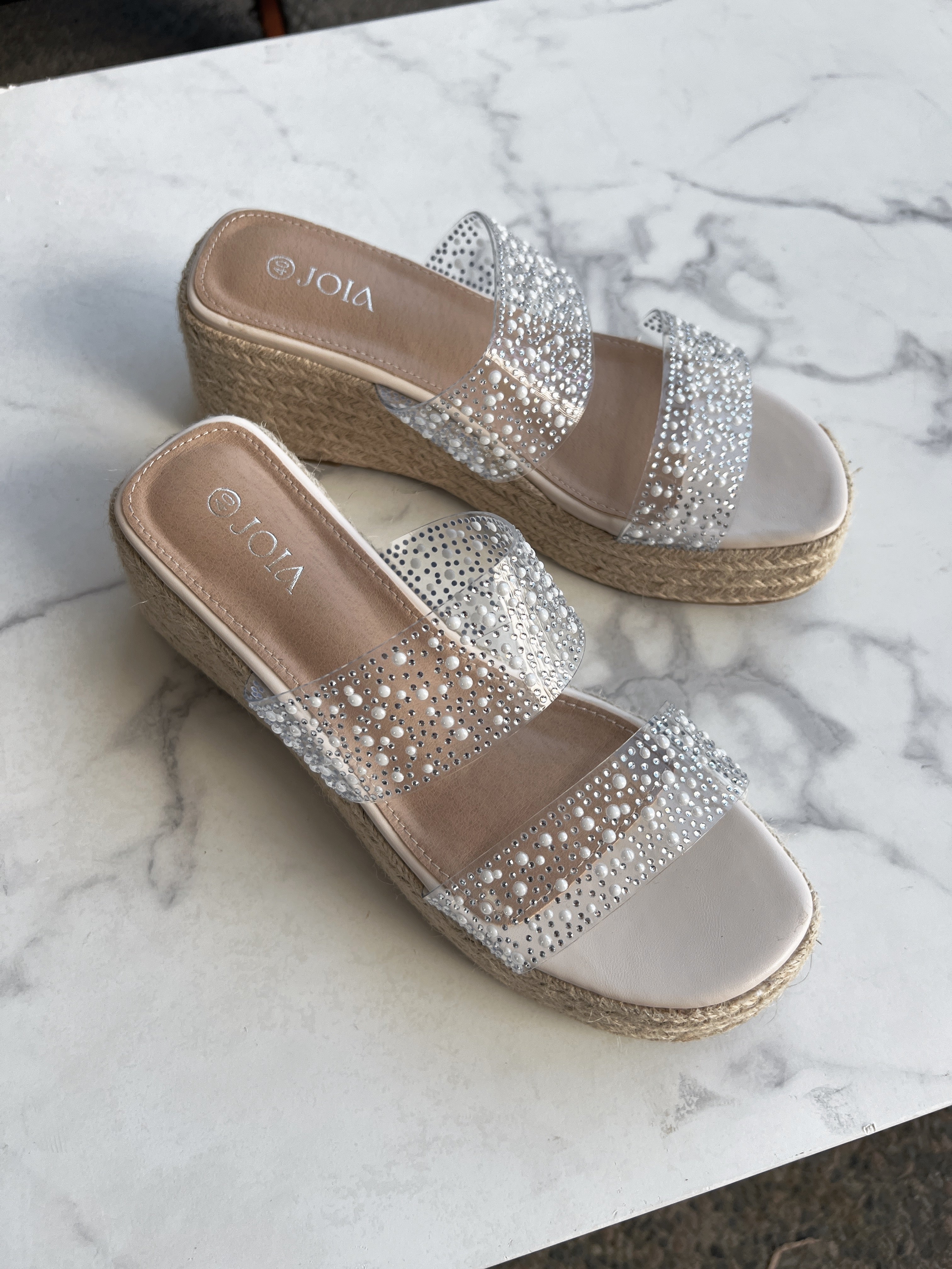 Joia beige wedge
