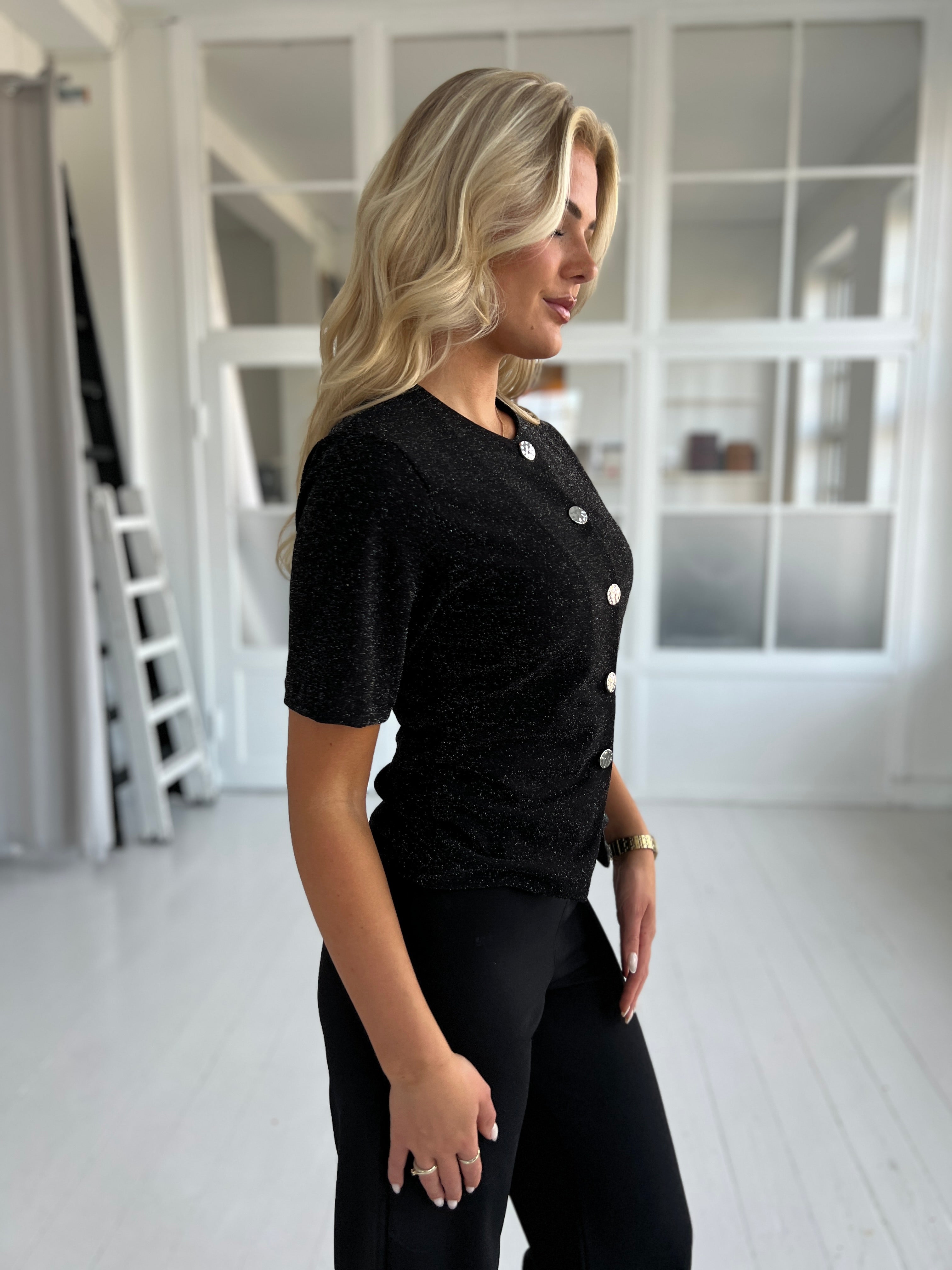Sisters Point Gova Blouse Black/Silver