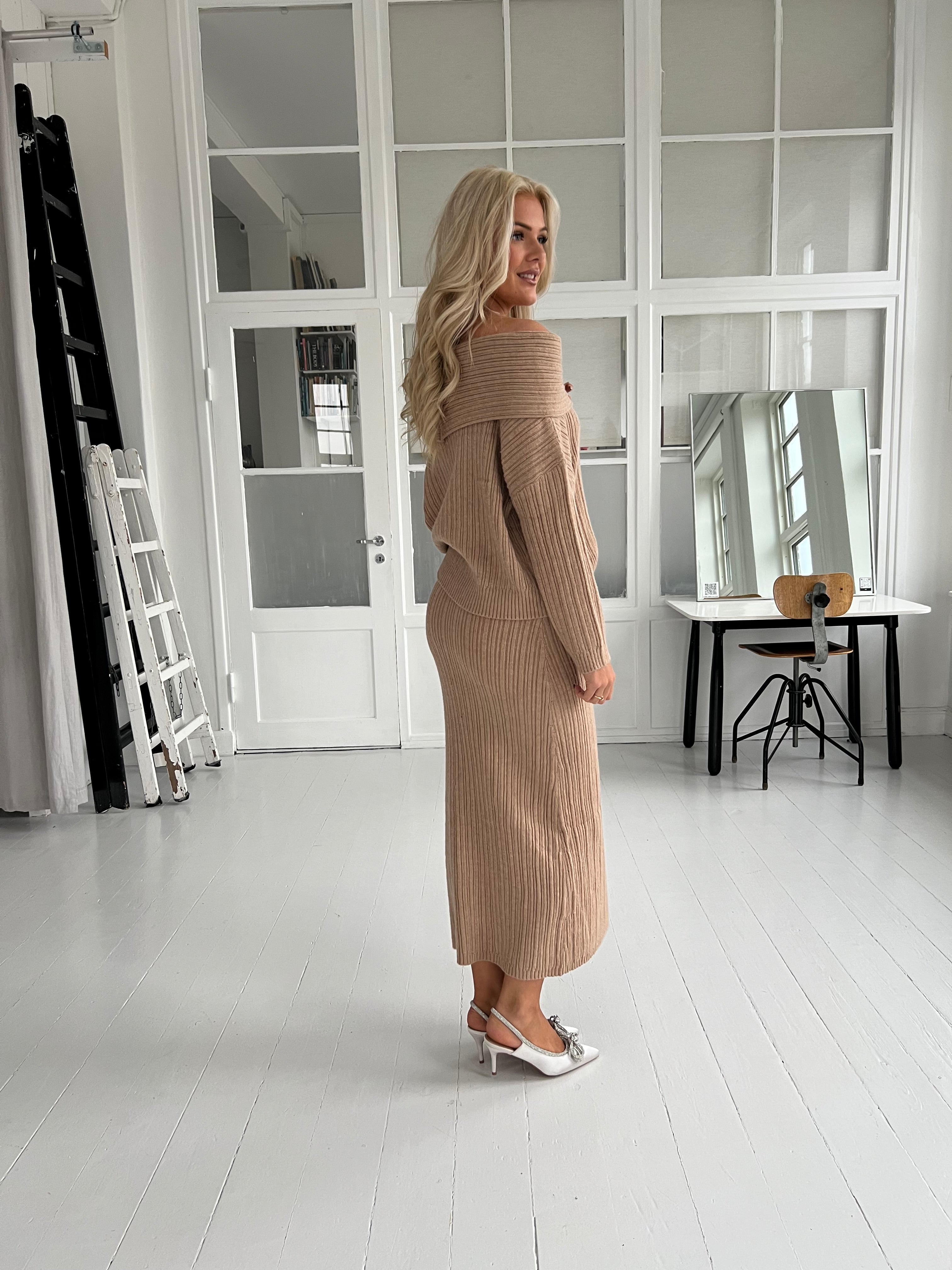 GD Golden Days taupe Knit set