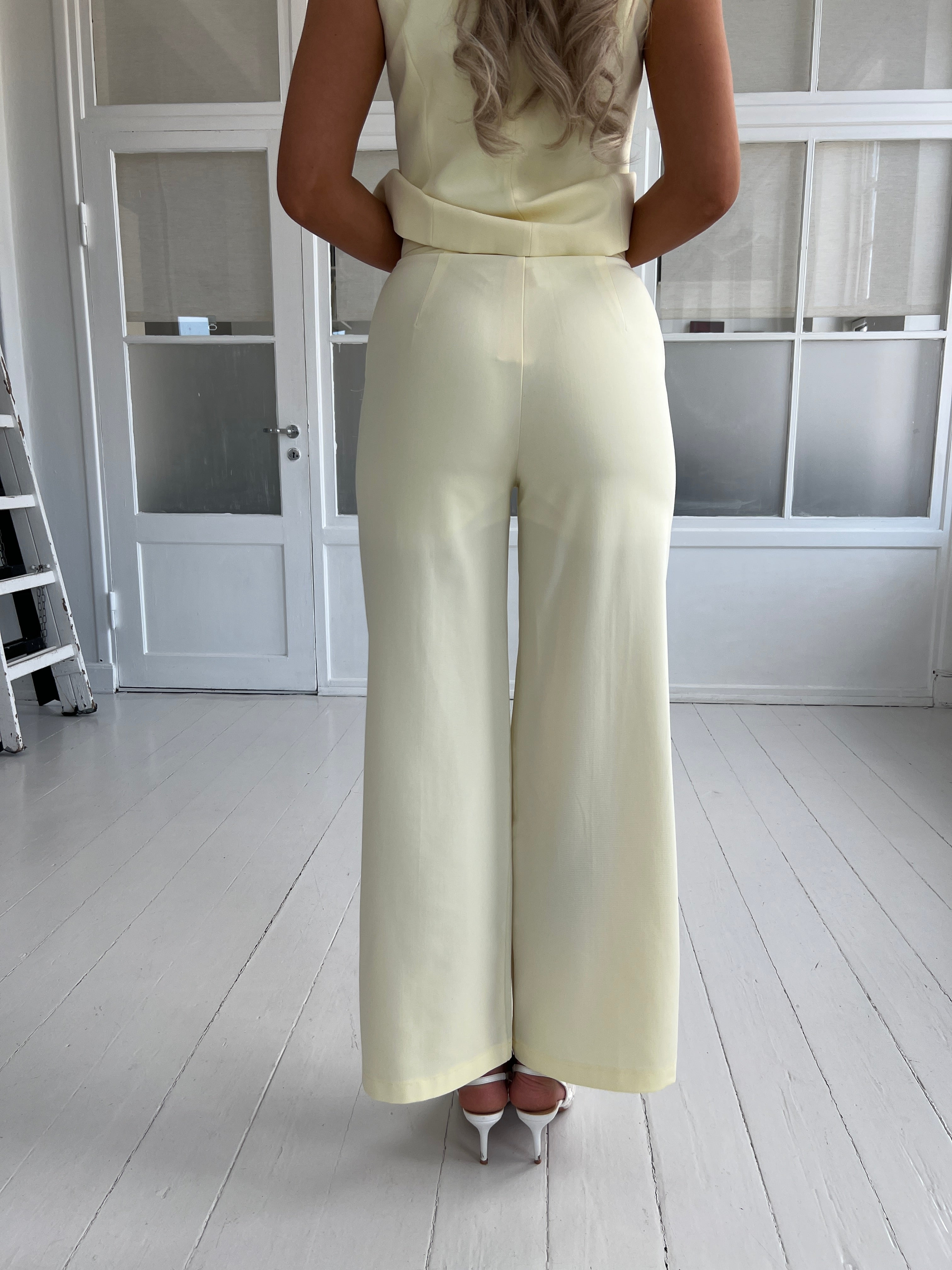 Elli yellow straight pants