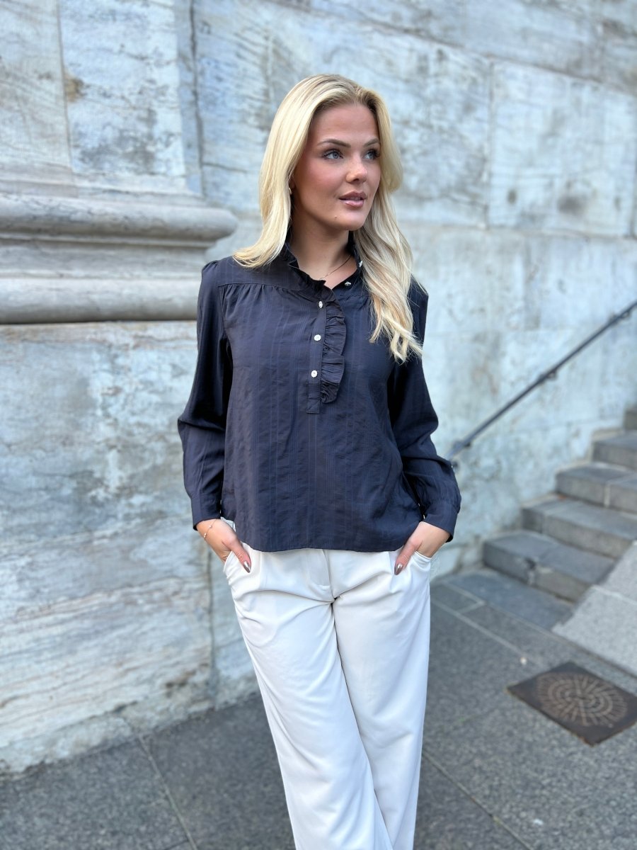 Continue - Skjorte - Ariana Navy blue - Aaberg DK