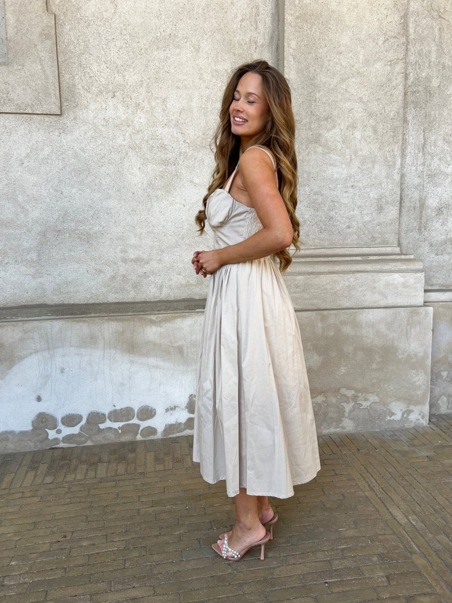 Eight luxe beige dress - Aaberg DK