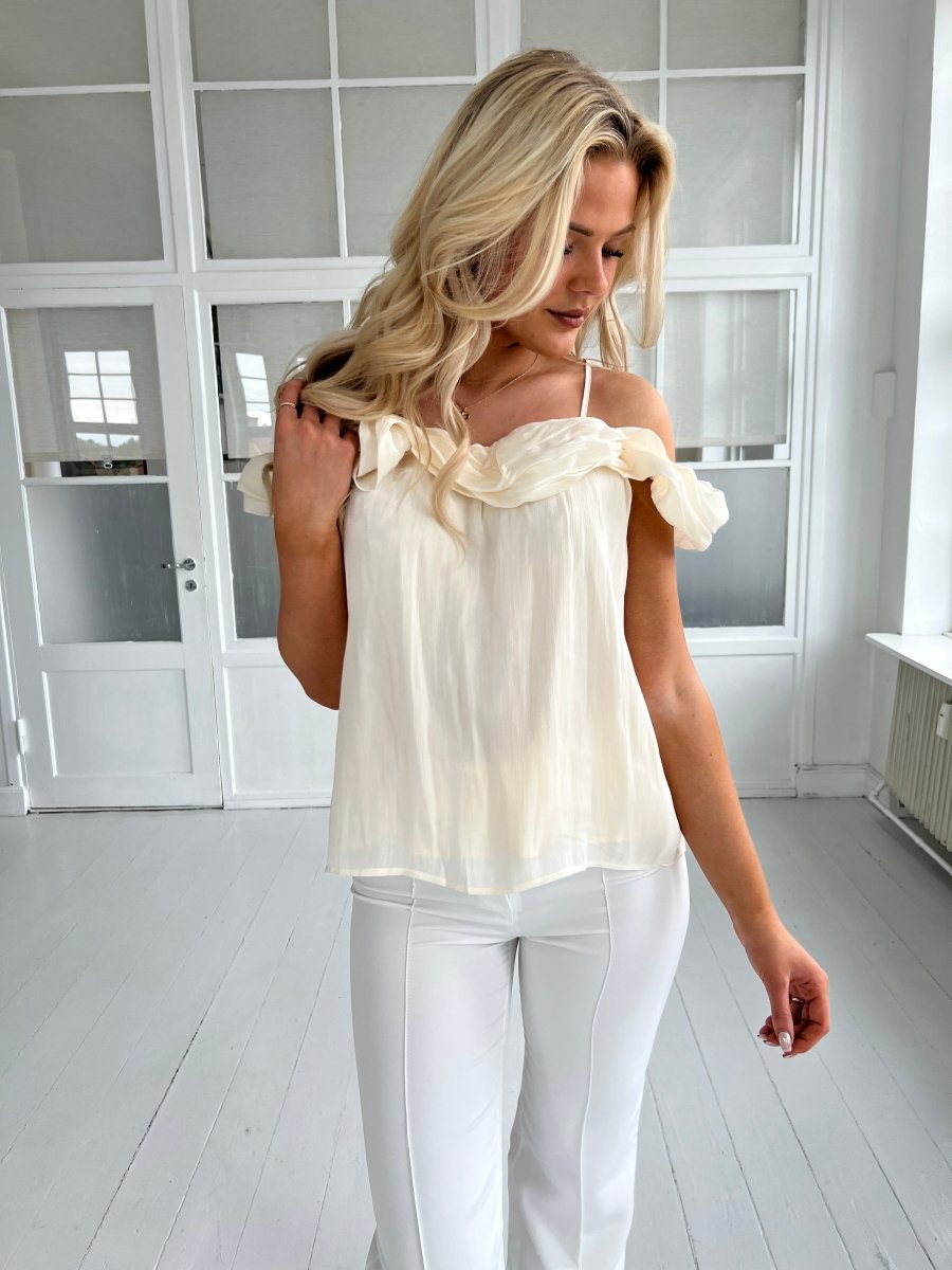 Elli creme satin top - Aaberg DK