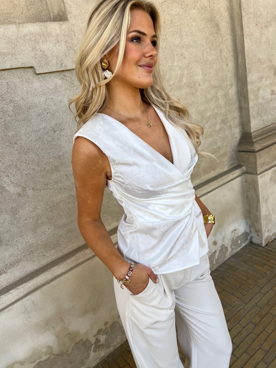 Elli White satin top - Aaberg DK