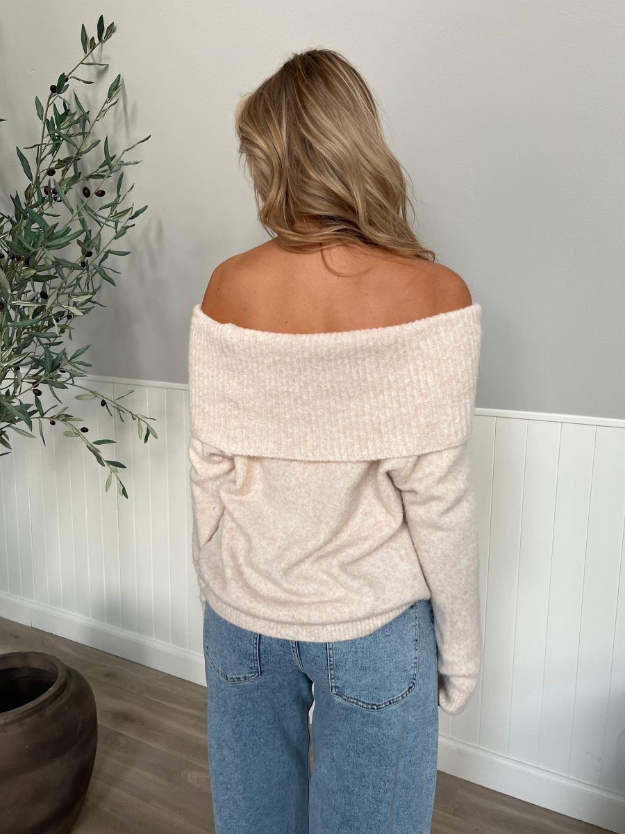 Enjoy beige off shoulder knit - Aaberg DK