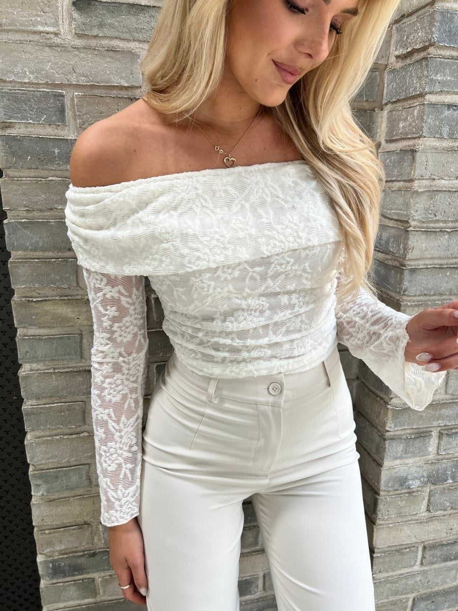 Fleur lace off - shoulder - Aaberg DK
